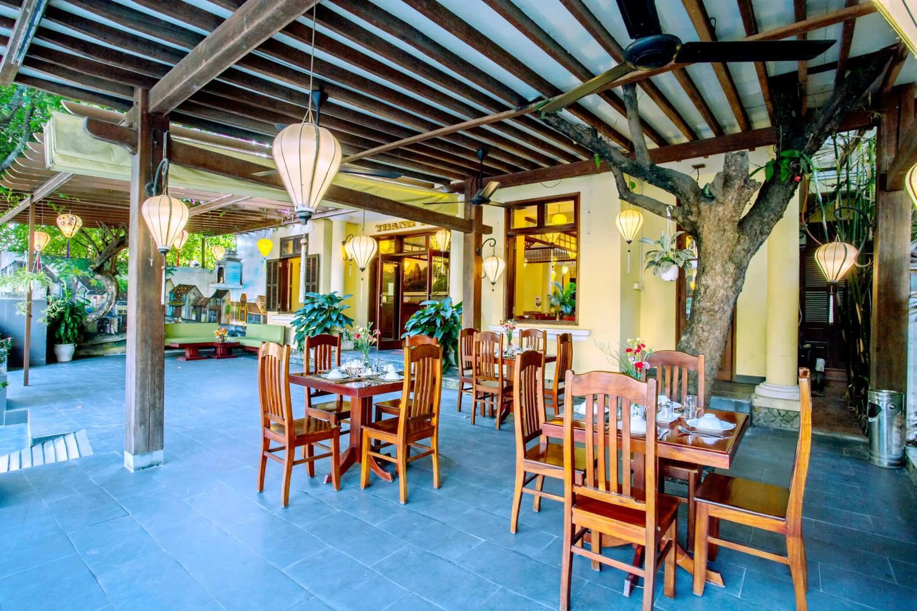 Facade/entrance in Thanh Van 1 Hotel