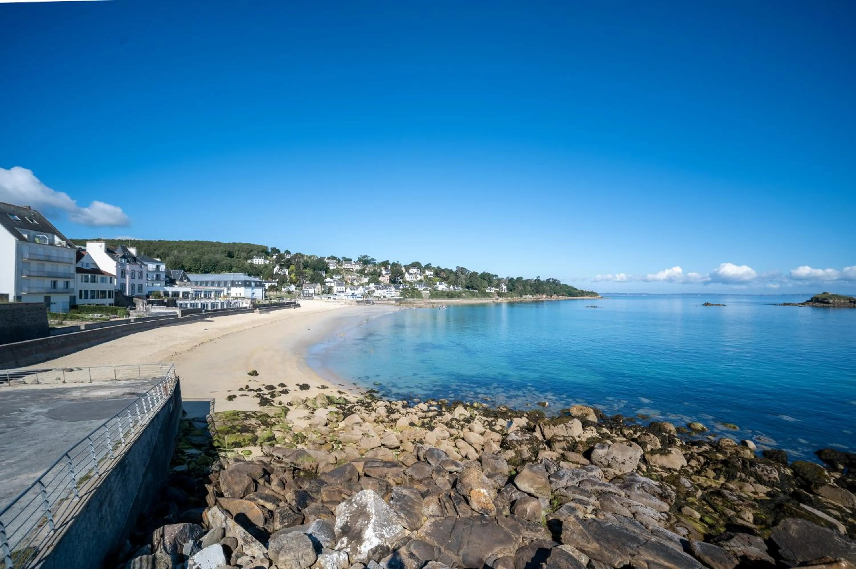 Day in Hôtel L'Escale Marine Valdys Resort & SPA