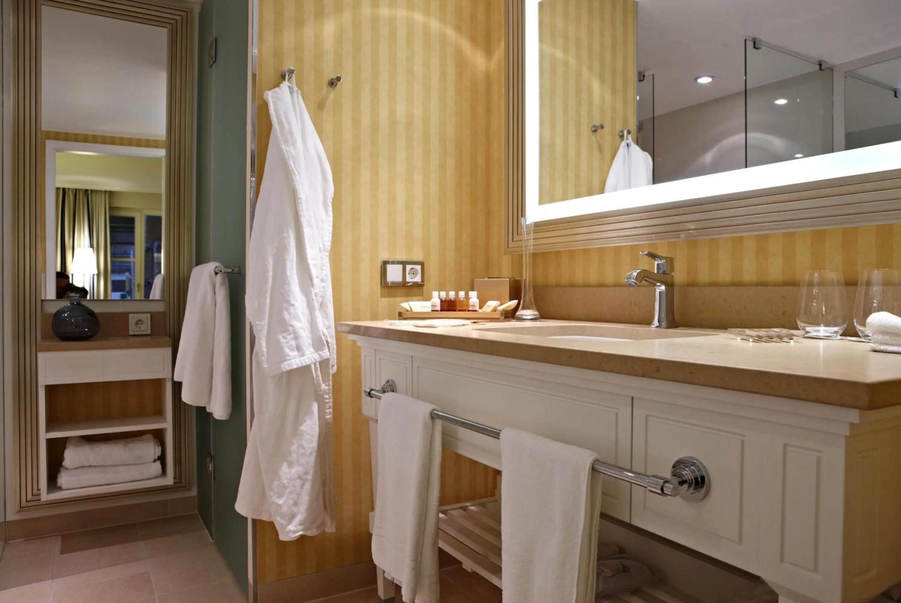 Bathroom in Steigenberger Grandhotel & Spa Heringsdorf