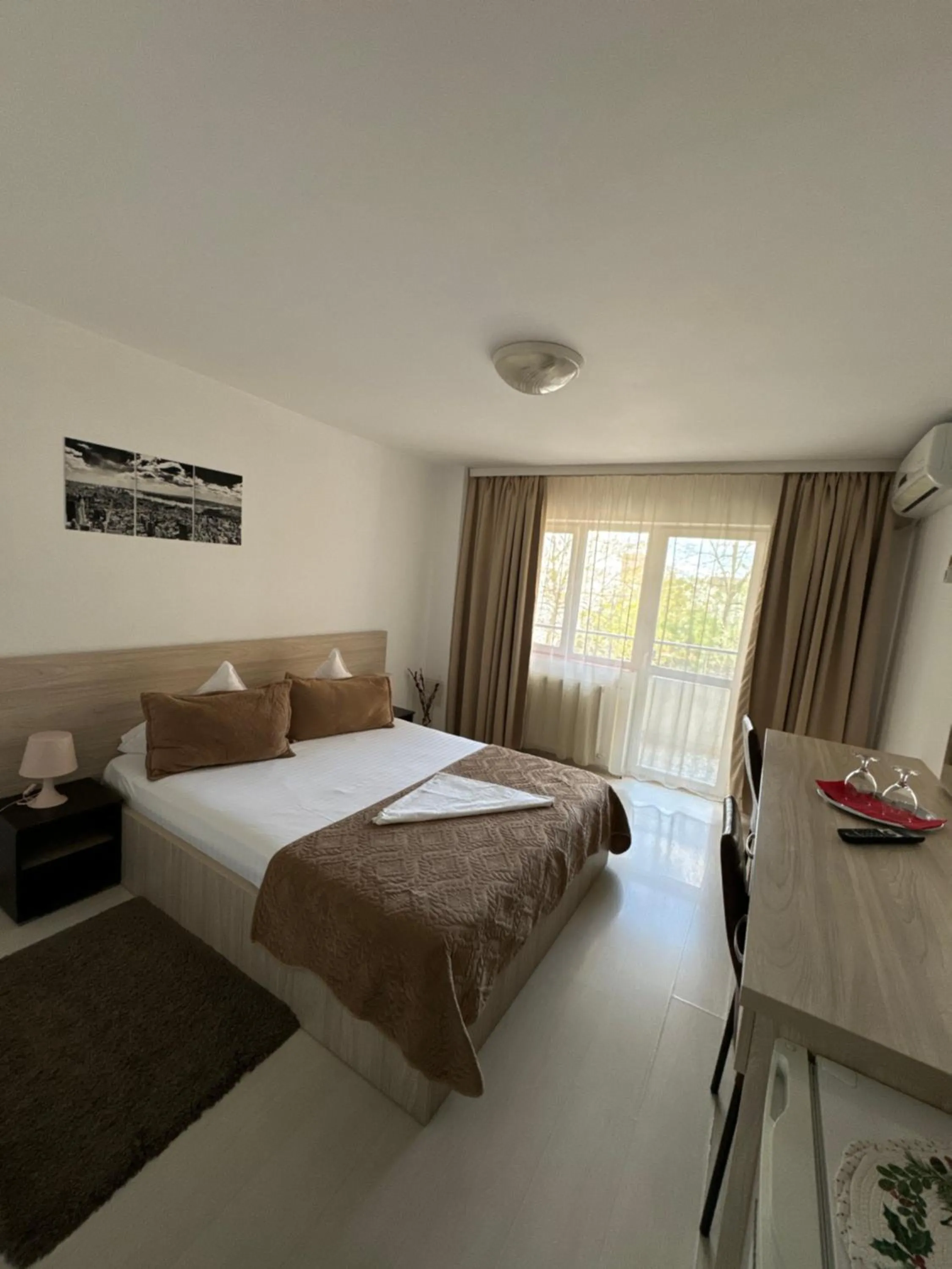 Bed in FAST Airport Accomodation