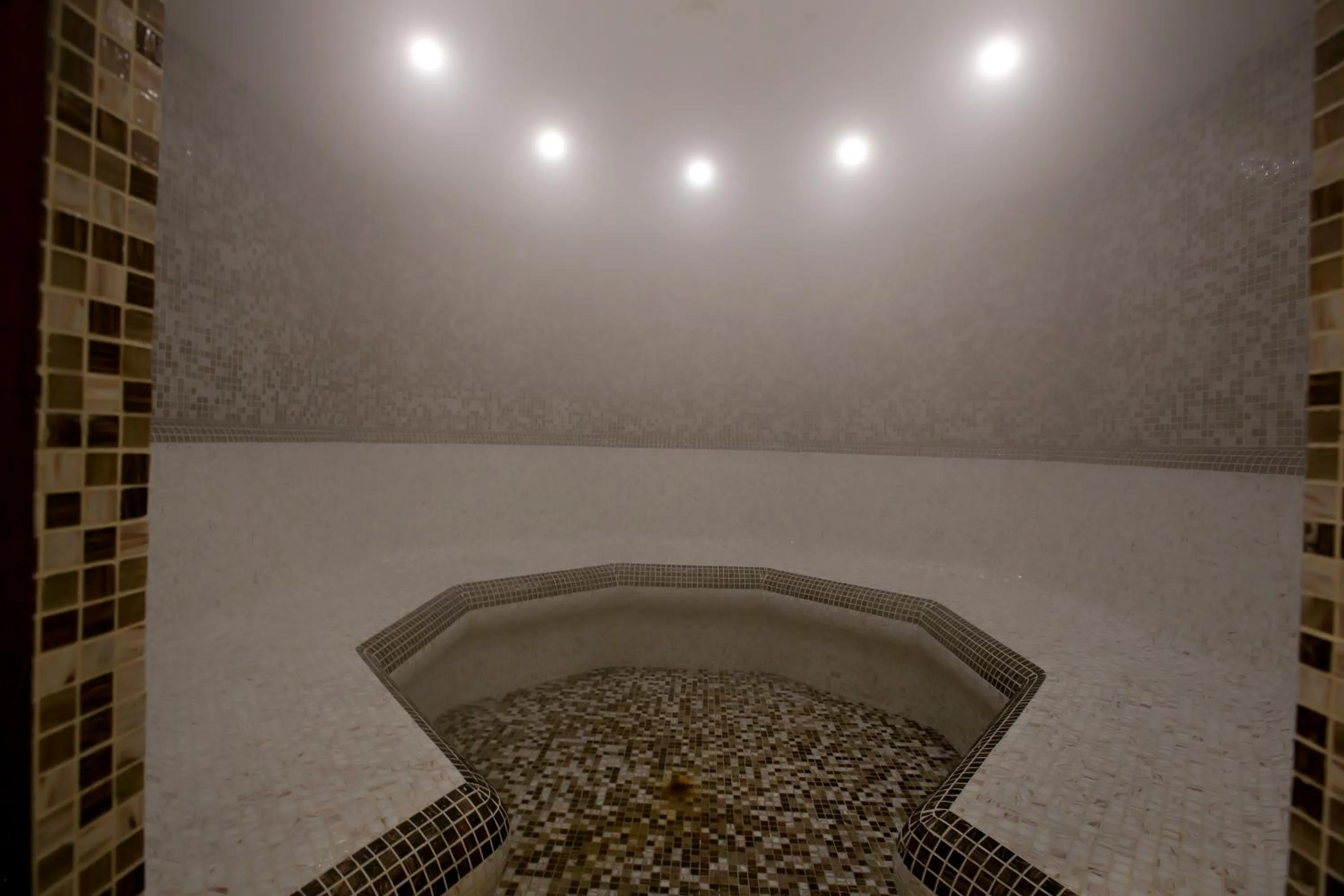 Steam room in Royal Grand Hotel and Spa - All Inclusive and Free beach accsess