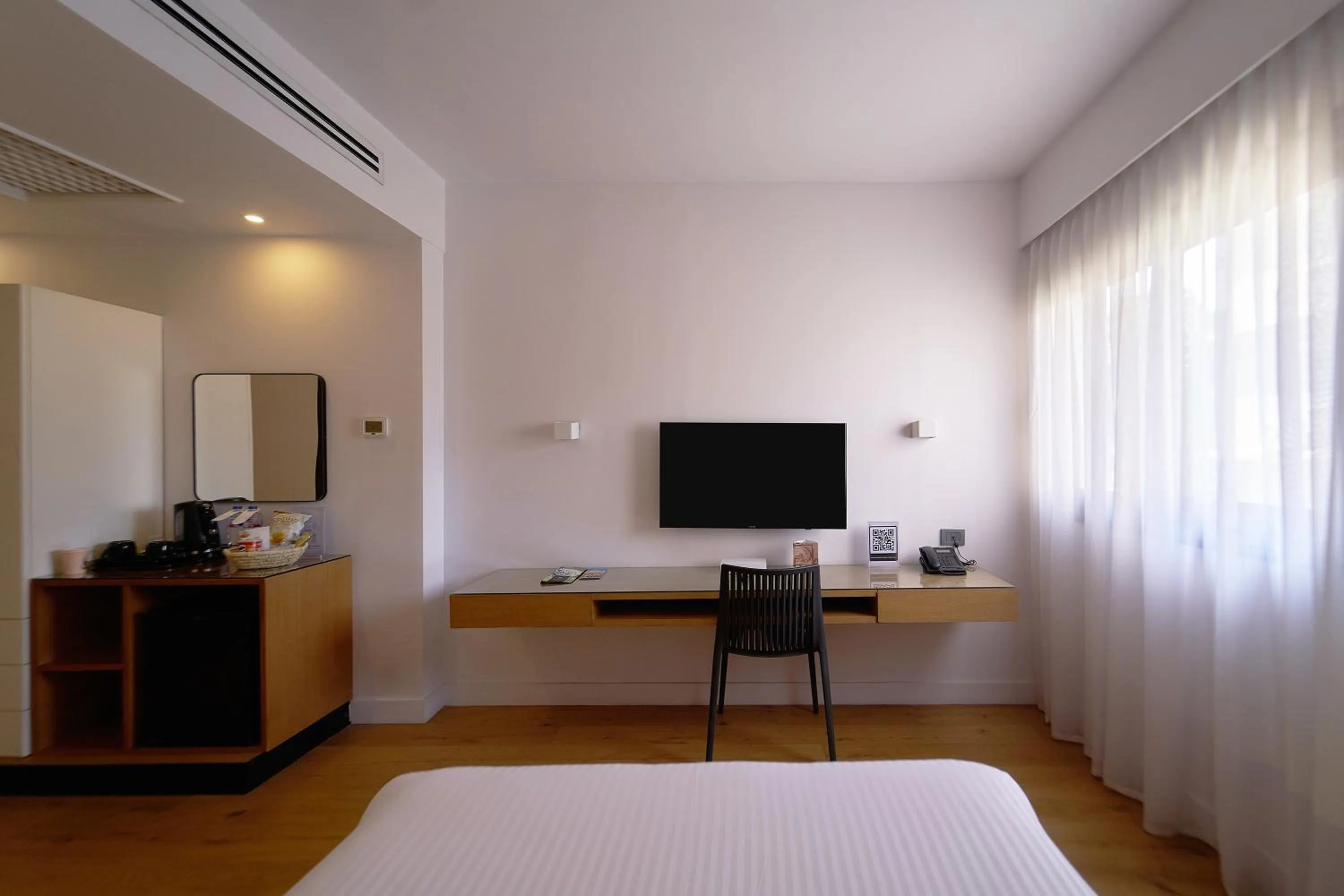 TV and multimedia, Bed in New President Hotel Cairo