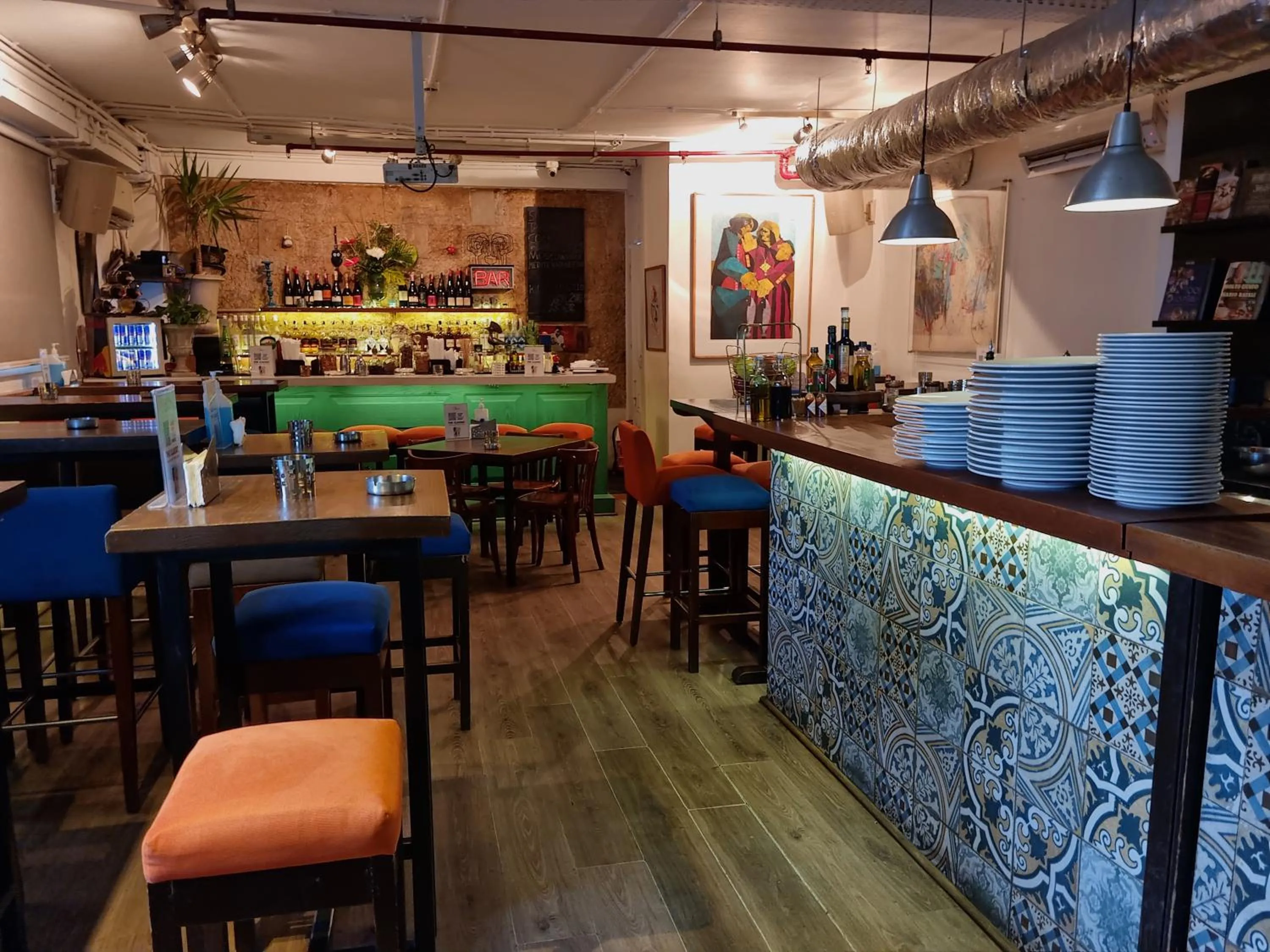 Restaurant/places to eat in New President Hotel Cairo