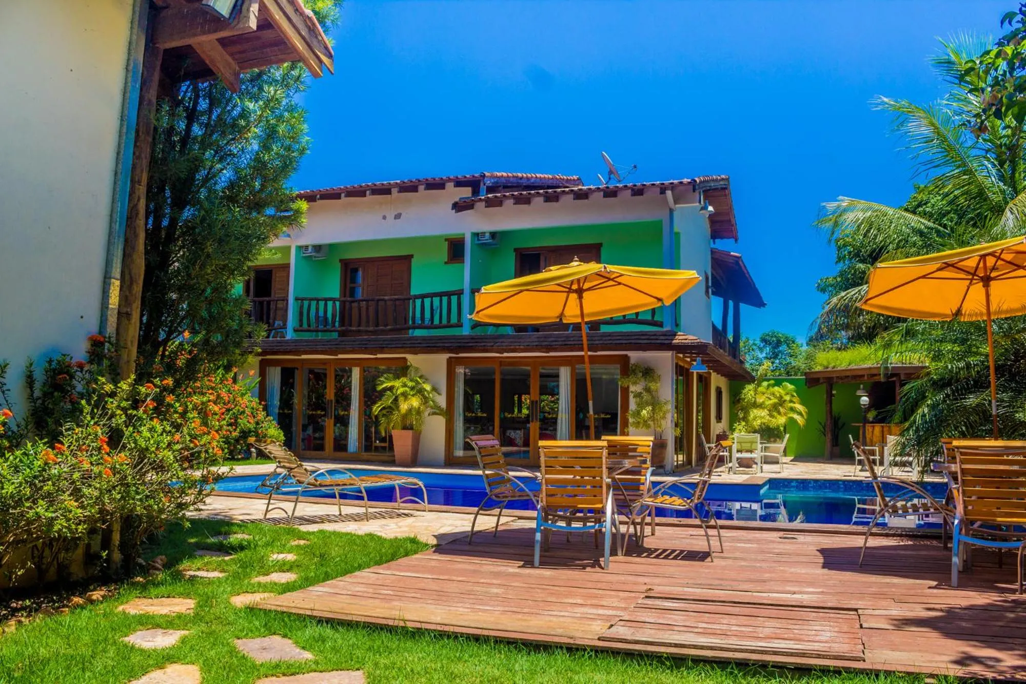 Swimming pool in Pousada Chamamé