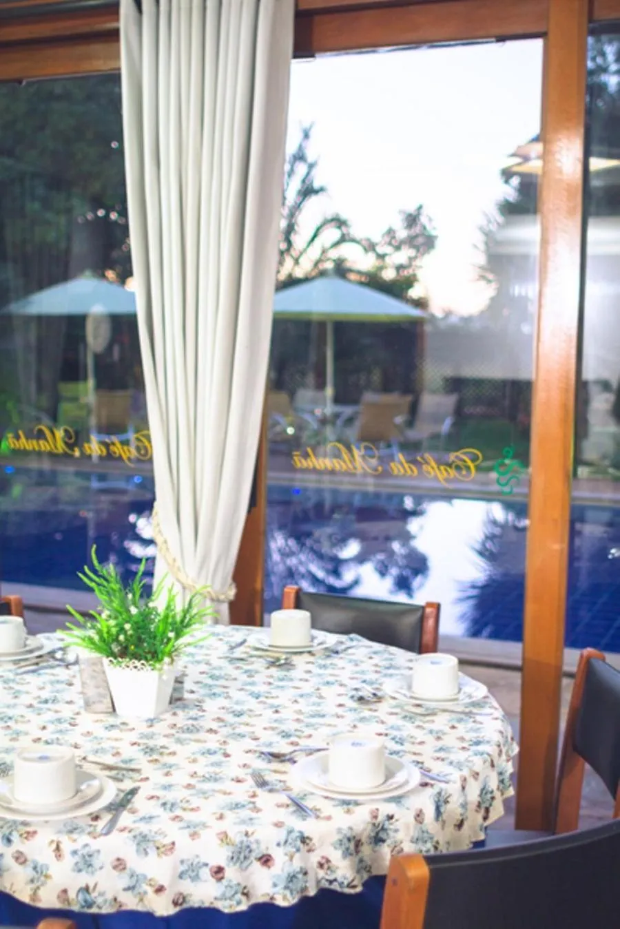 Communal kitchen in Pousada Chamamé