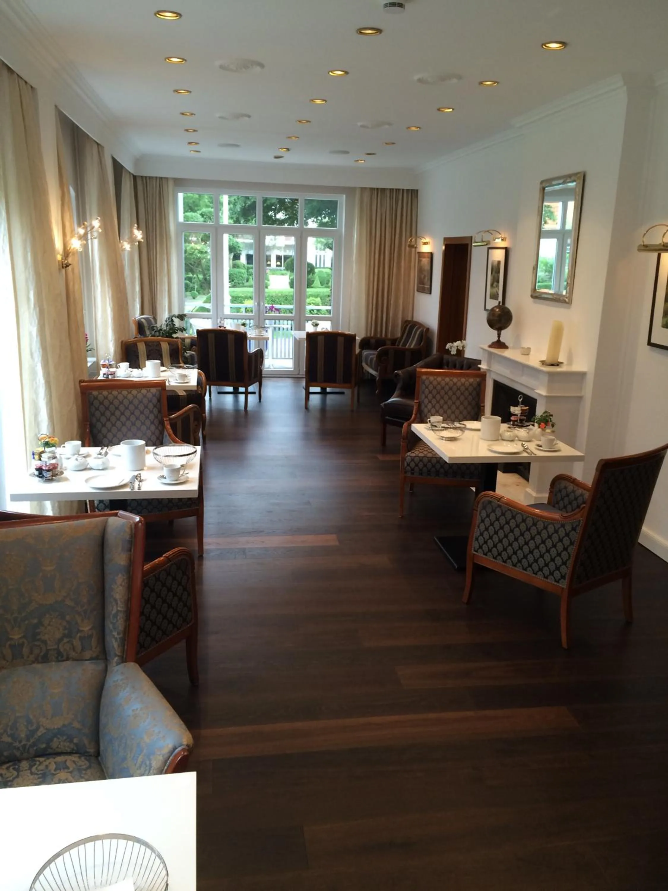 Restaurant/places to eat in Hotel De Insulåner