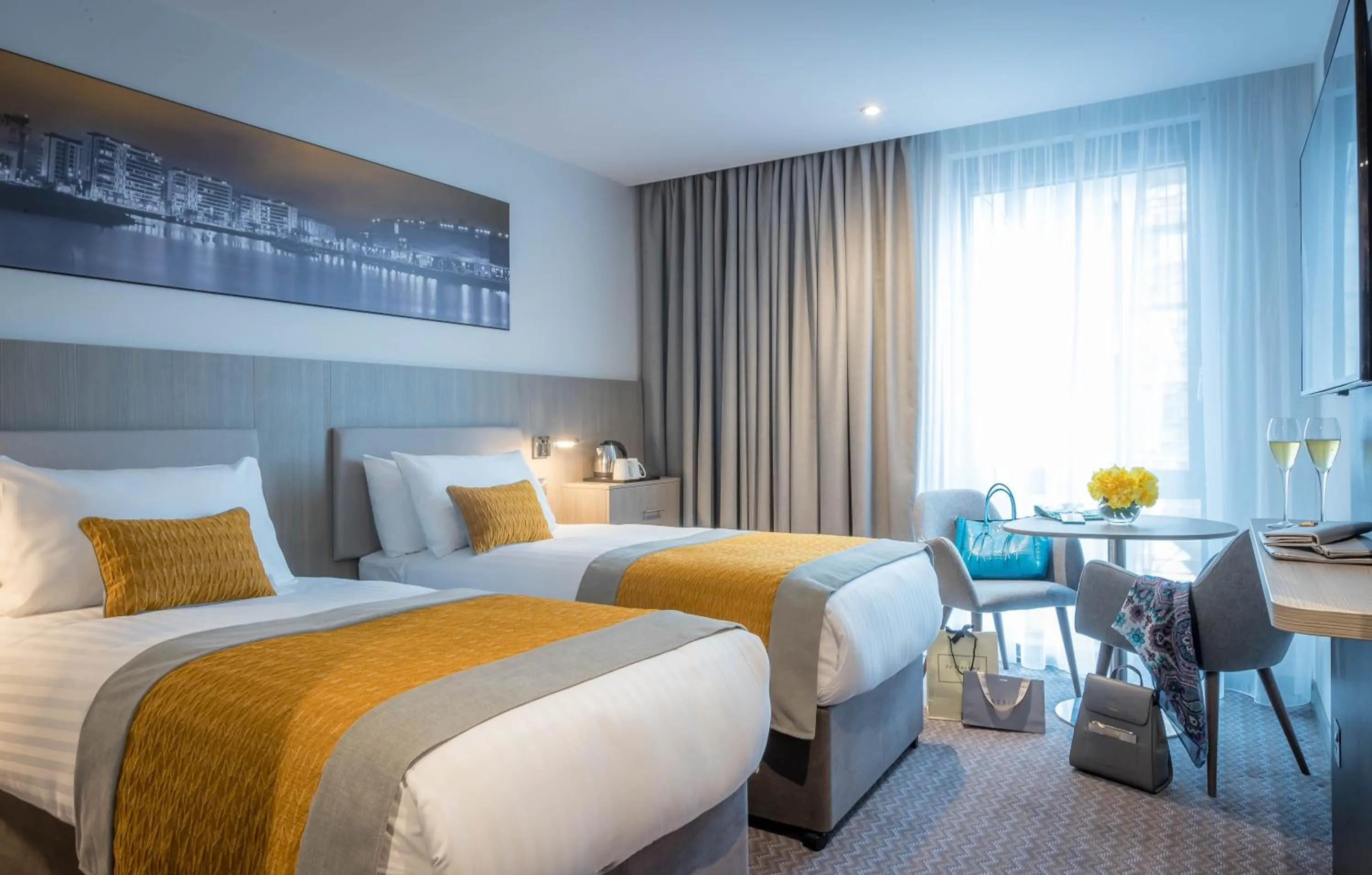 Bedroom, Bed in Maldron Hotel Belfast City