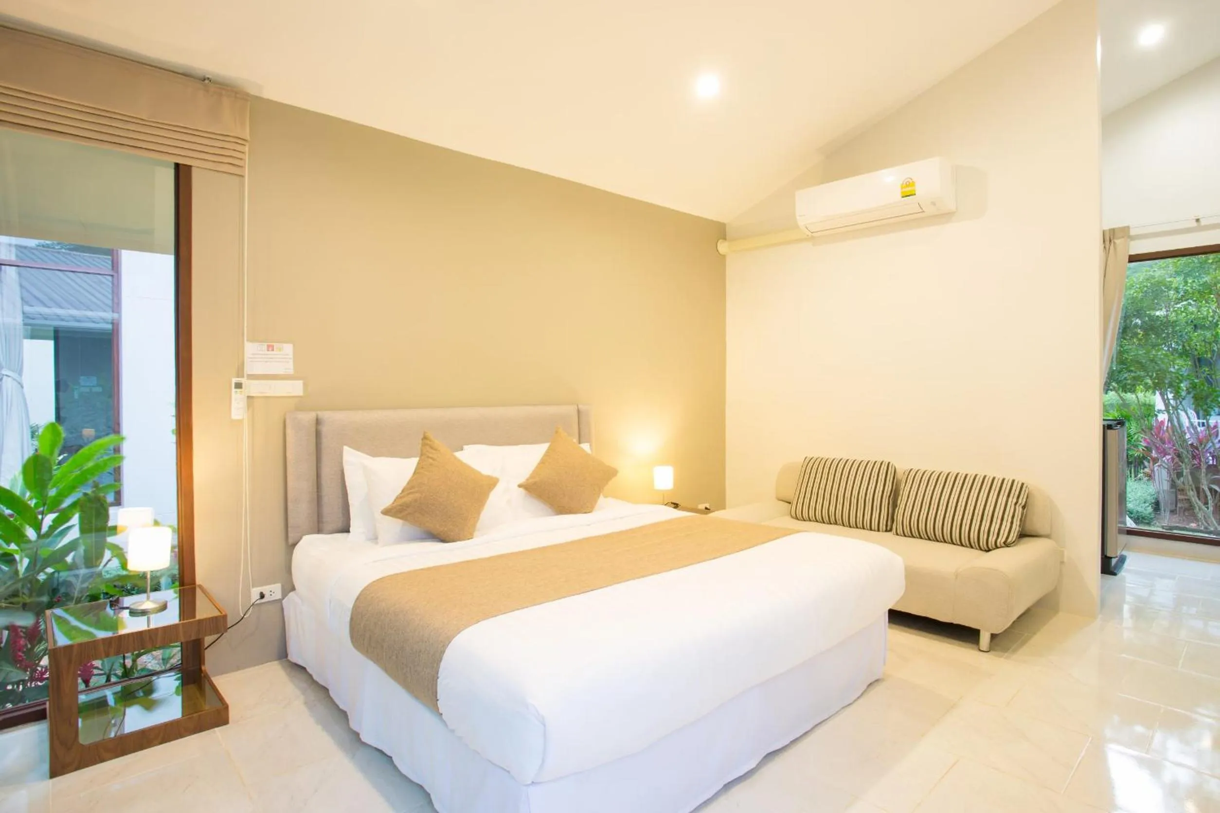 Bed in Arantarakiri Resort Khao Yai