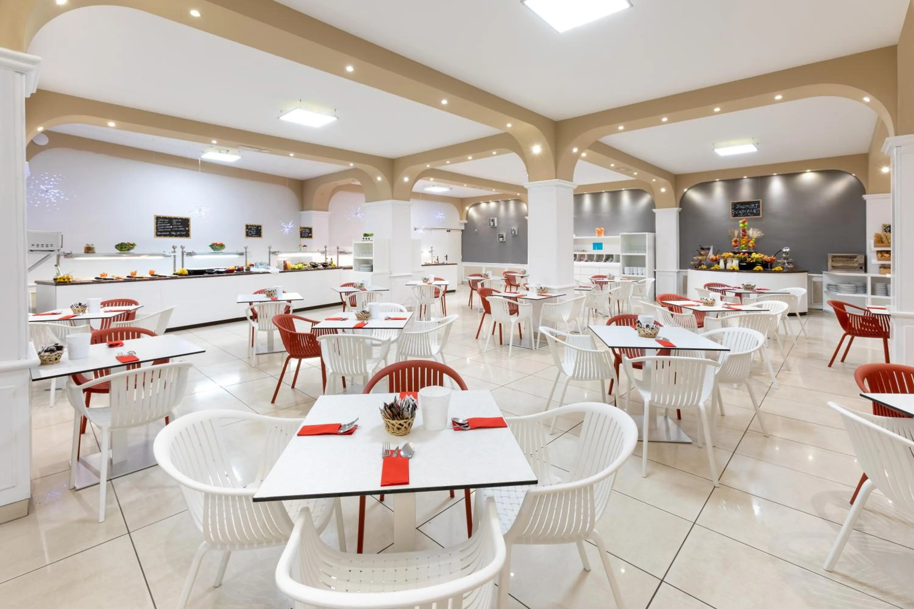 Restaurant/places to eat in Aparthotel Los Dragos del Sur