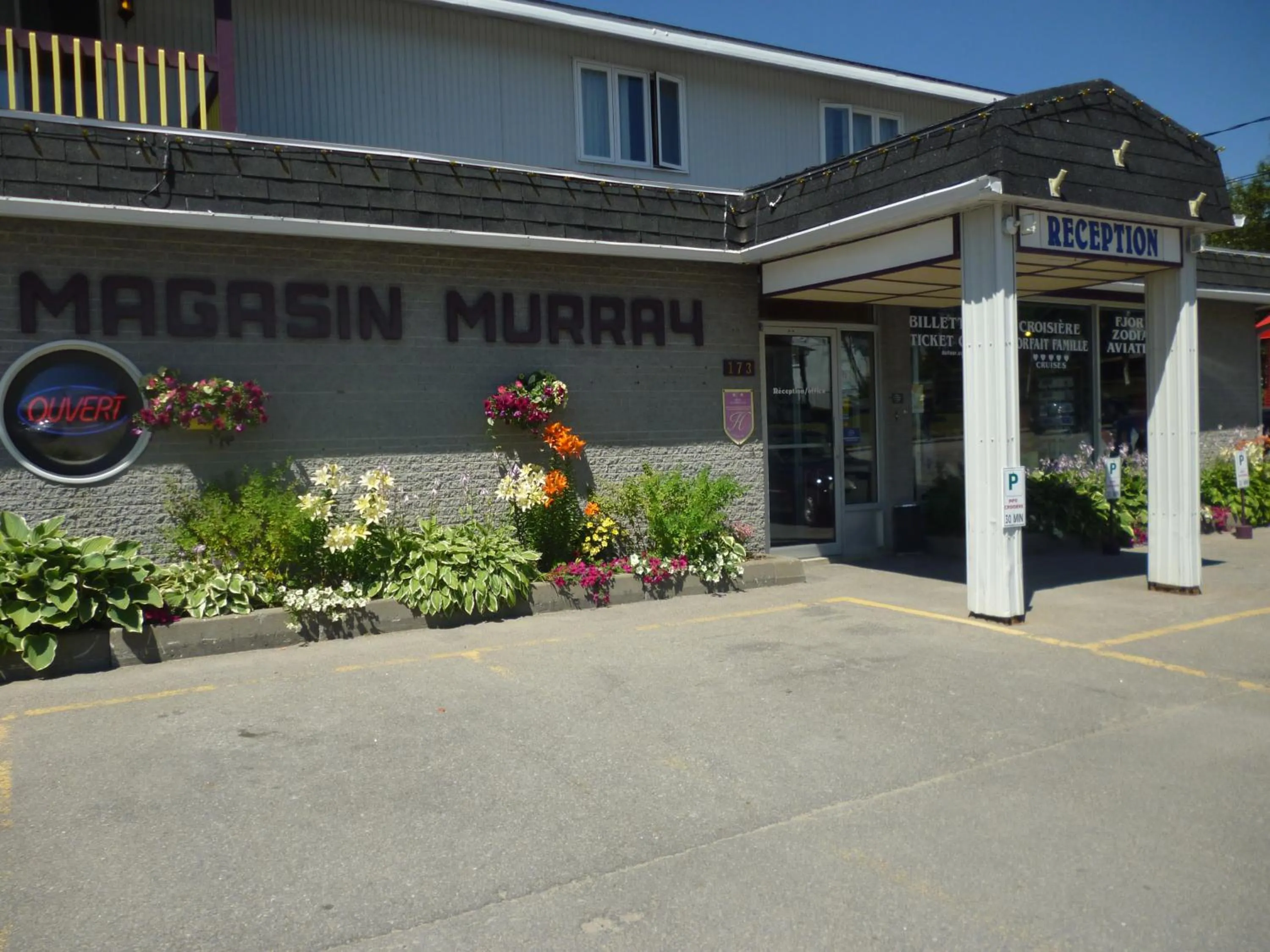 Facade/entrance in Motel de l'Anse a l'Eau