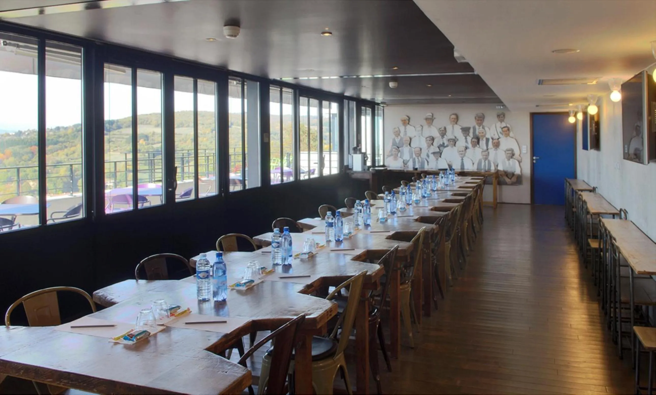 Day in L'Ermitage Hôtel Cuisine-À-Manger