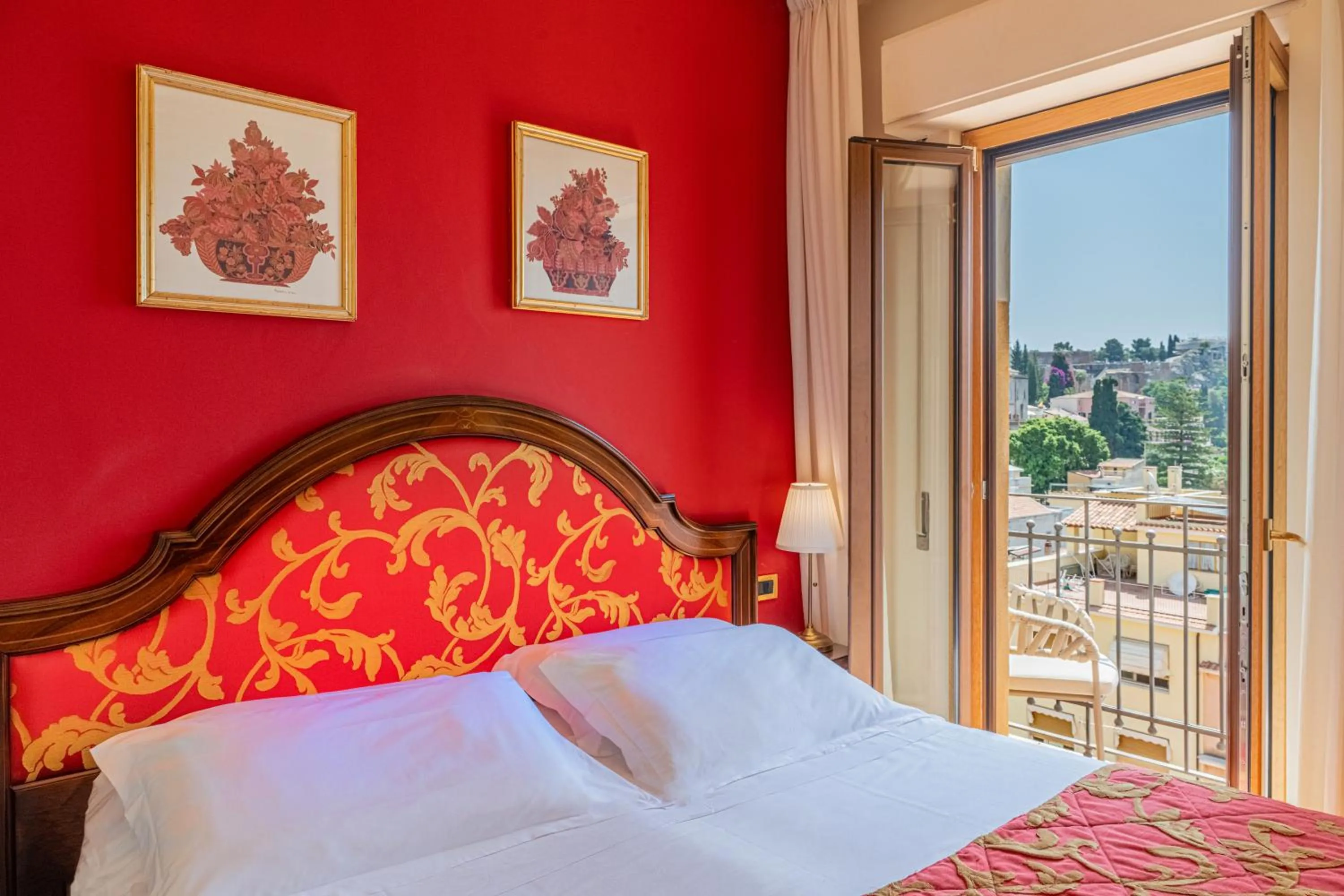 Photo of the whole room, Bed in Hotel Isabella