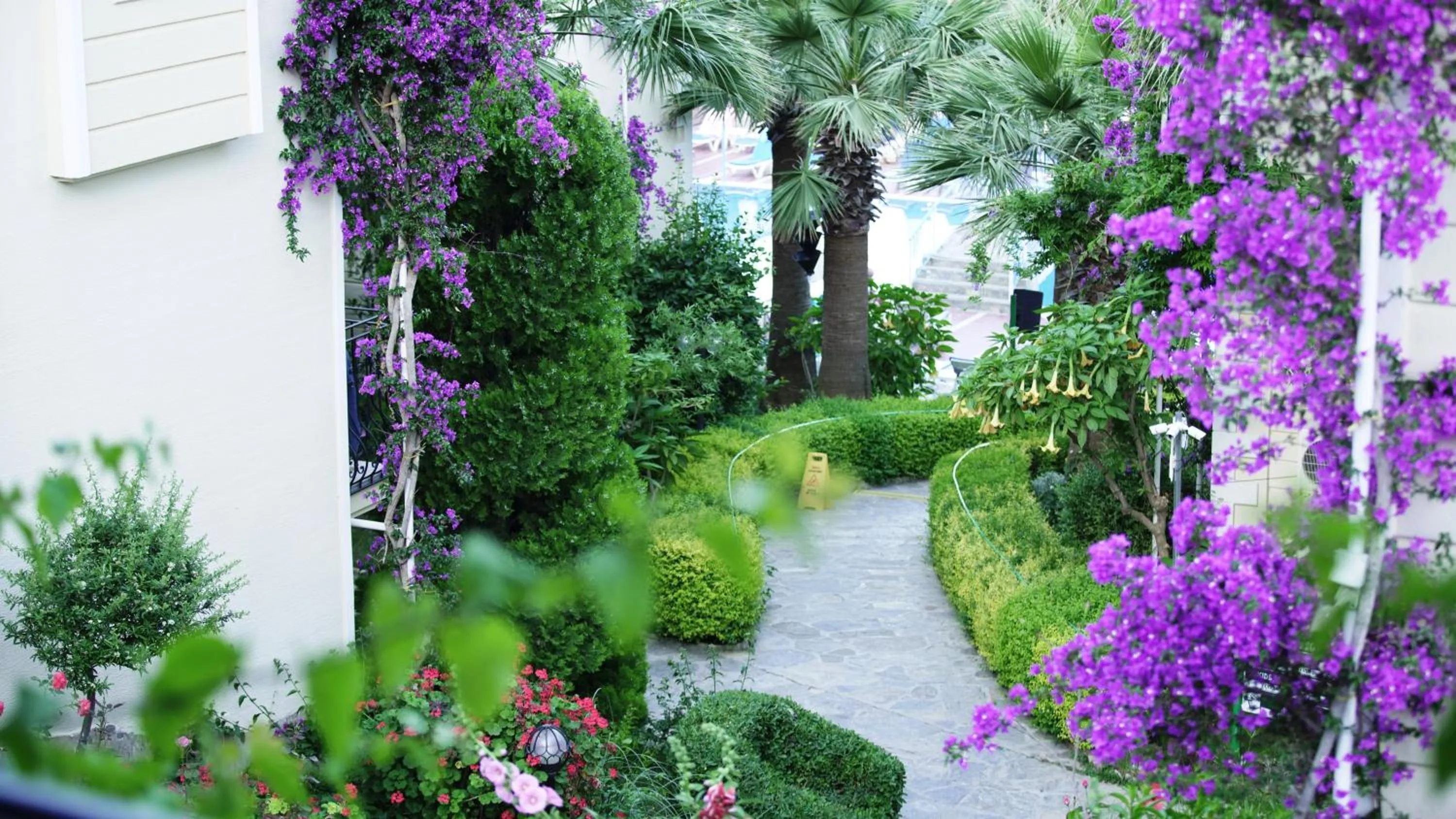 Garden in Yel Holiday Resort