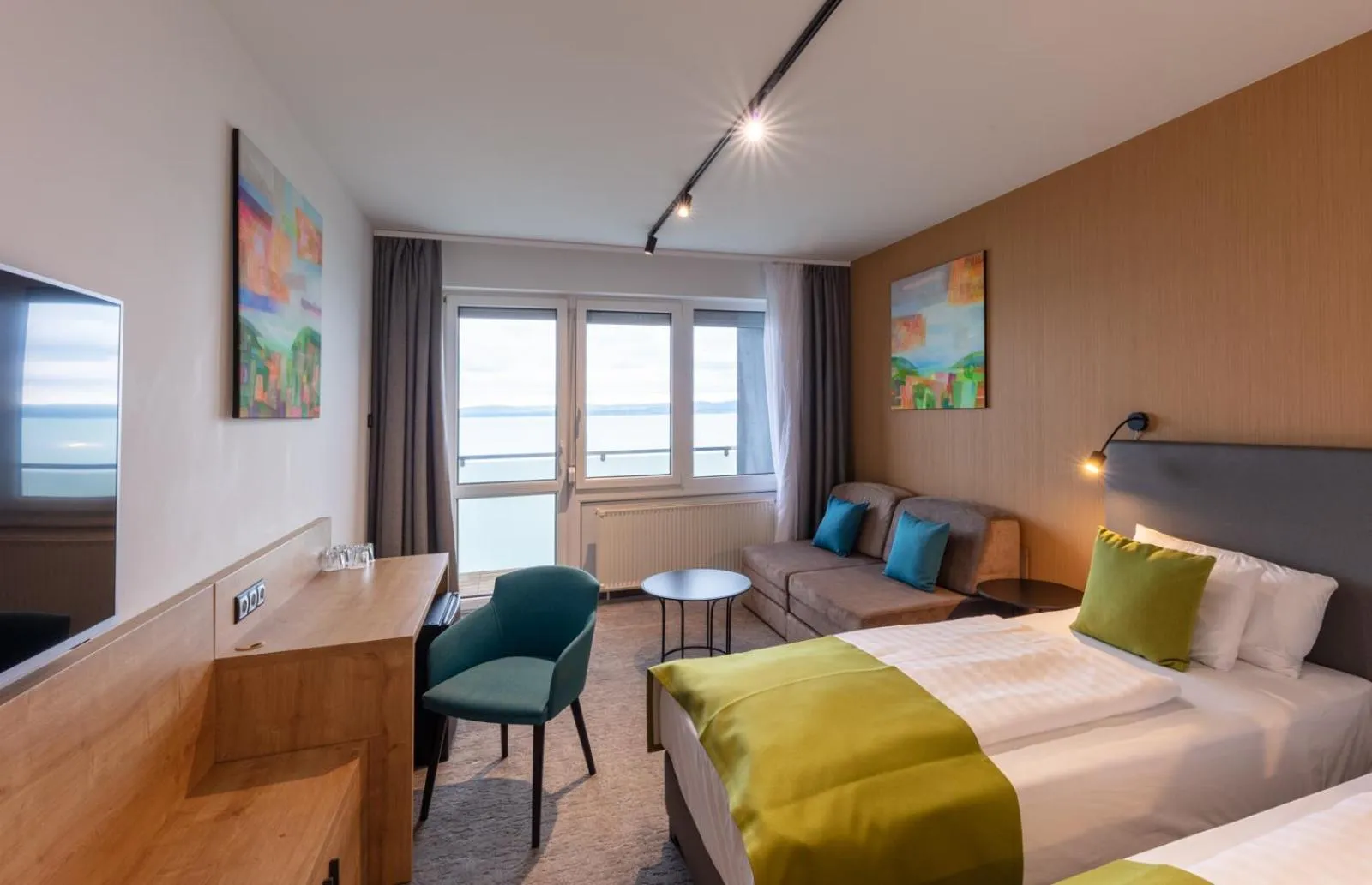 Photo of the whole room, Bed in Hotel OTP Balatonszemes