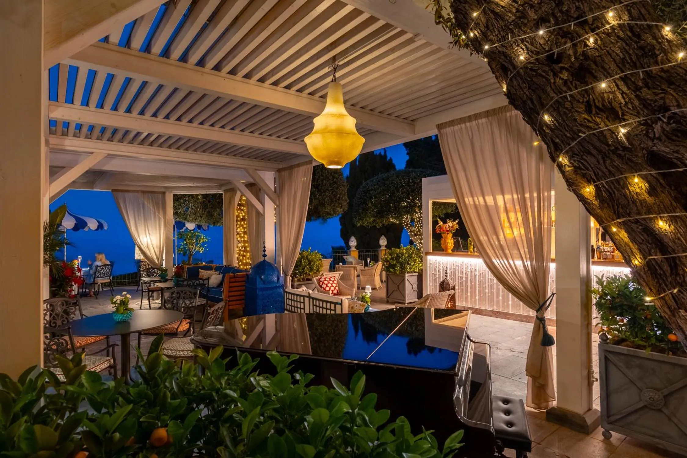 Restaurant/places to eat in Grand Hotel San Pietro Taormina