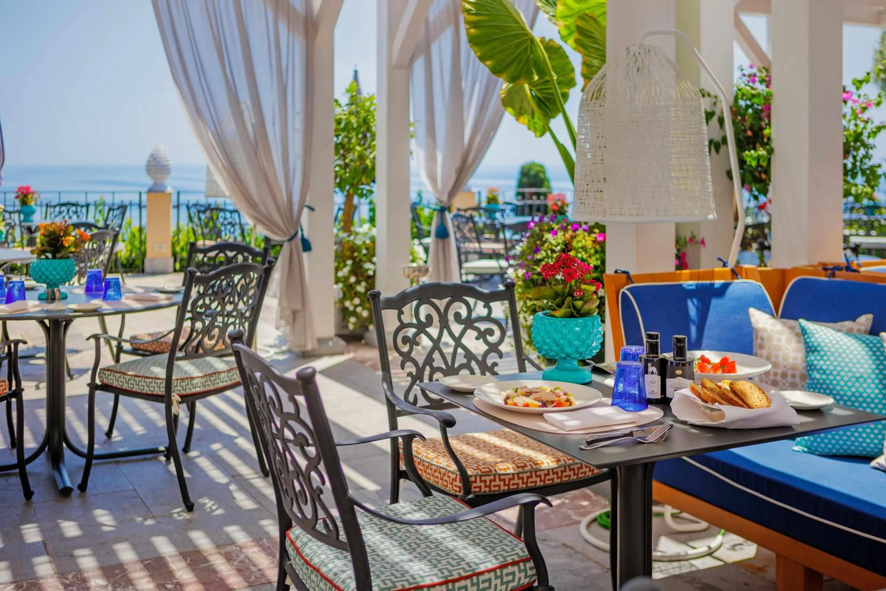 Restaurant/places to eat in Grand Hotel San Pietro Taormina