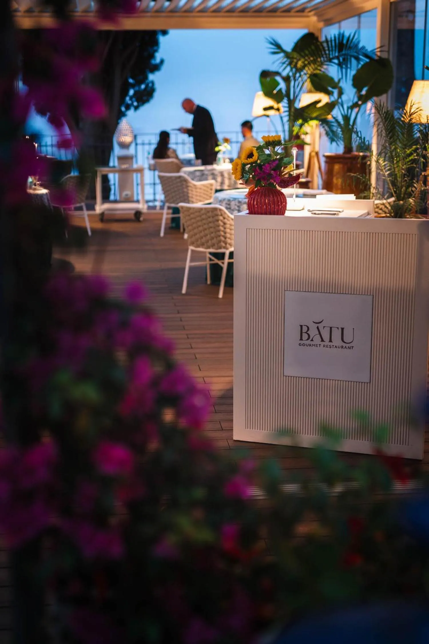 Restaurant/places to eat in Grand Hotel San Pietro Taormina