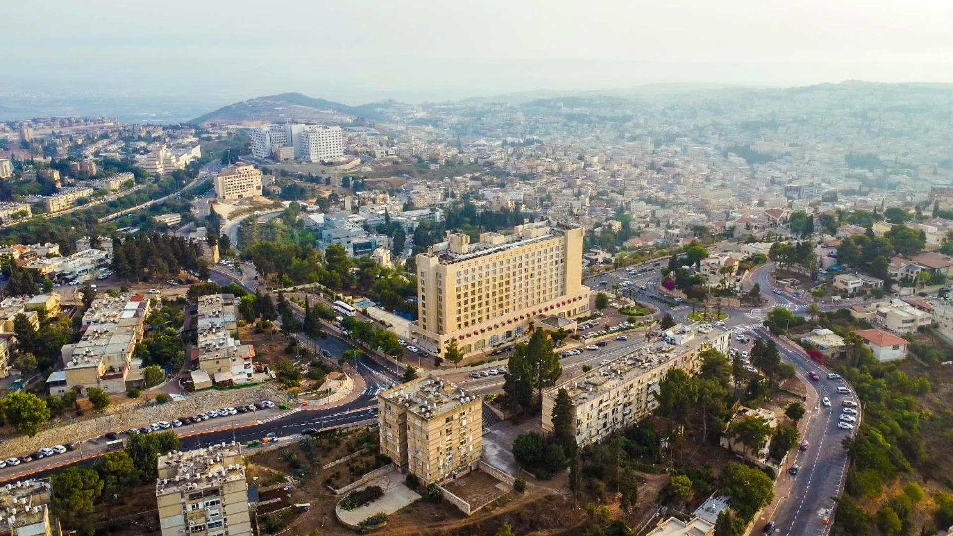 Property building in Plaza Nof HaGalil