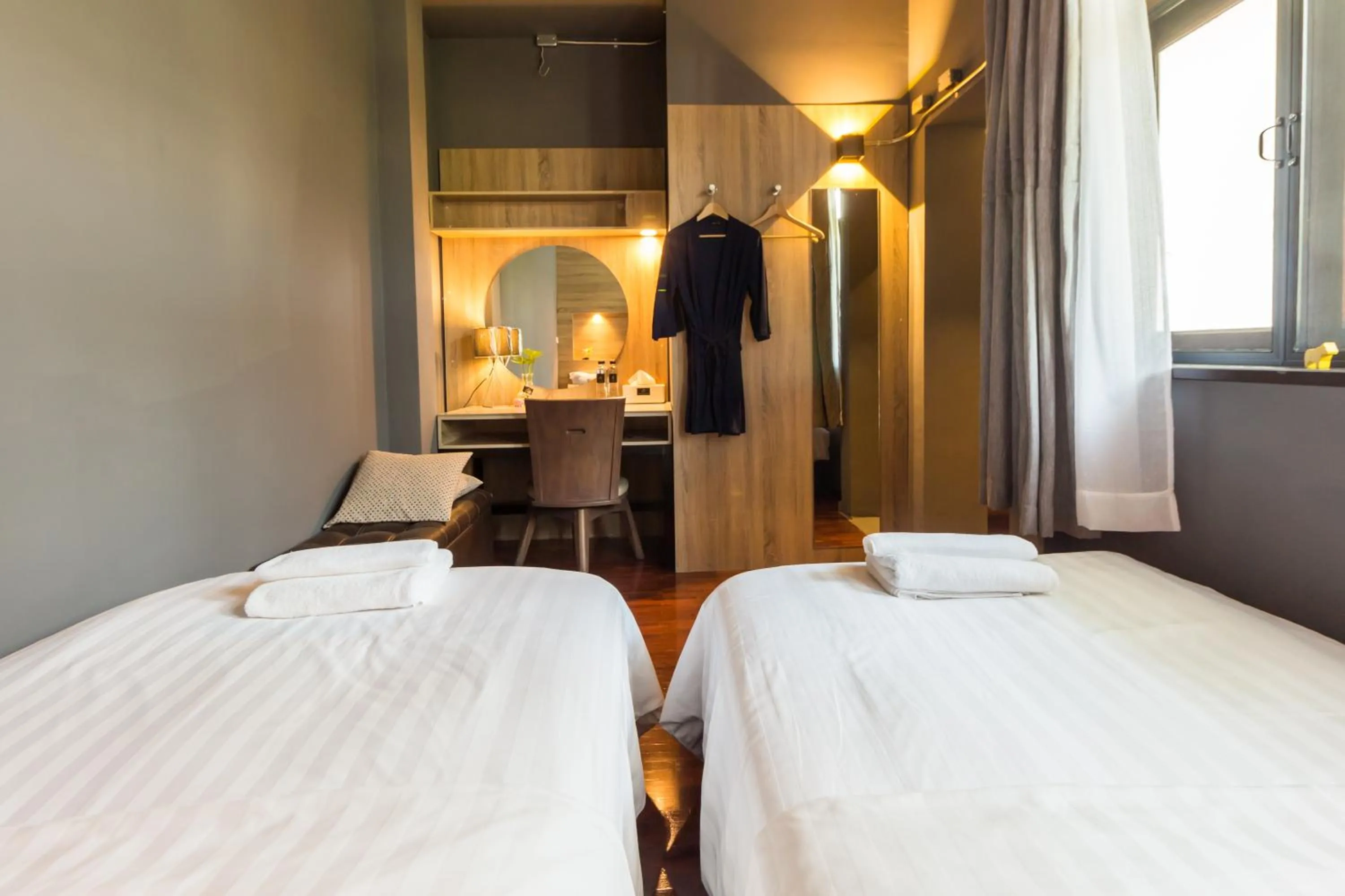 Bed in To Bed Poshtel