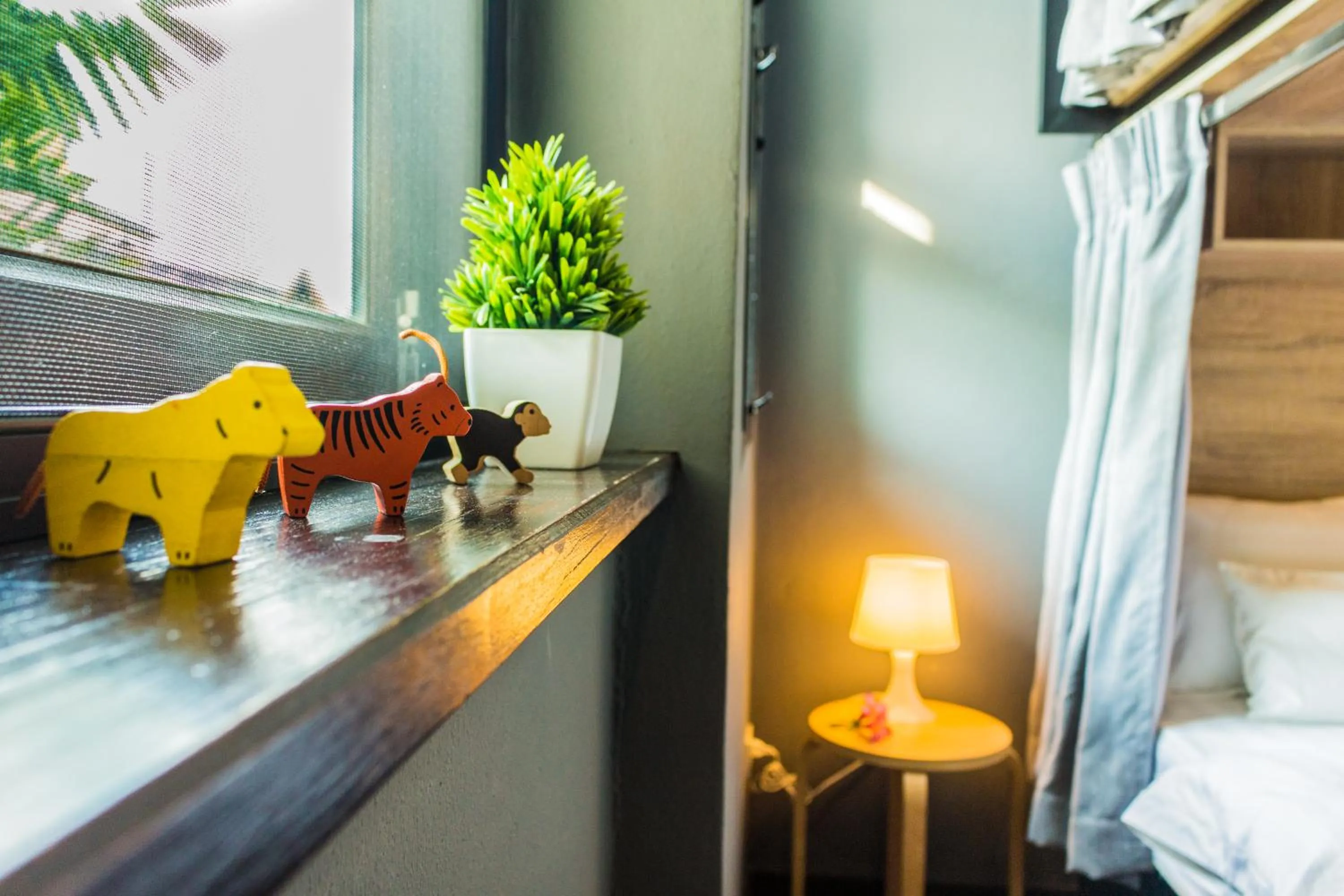 Bed in To Bed Poshtel