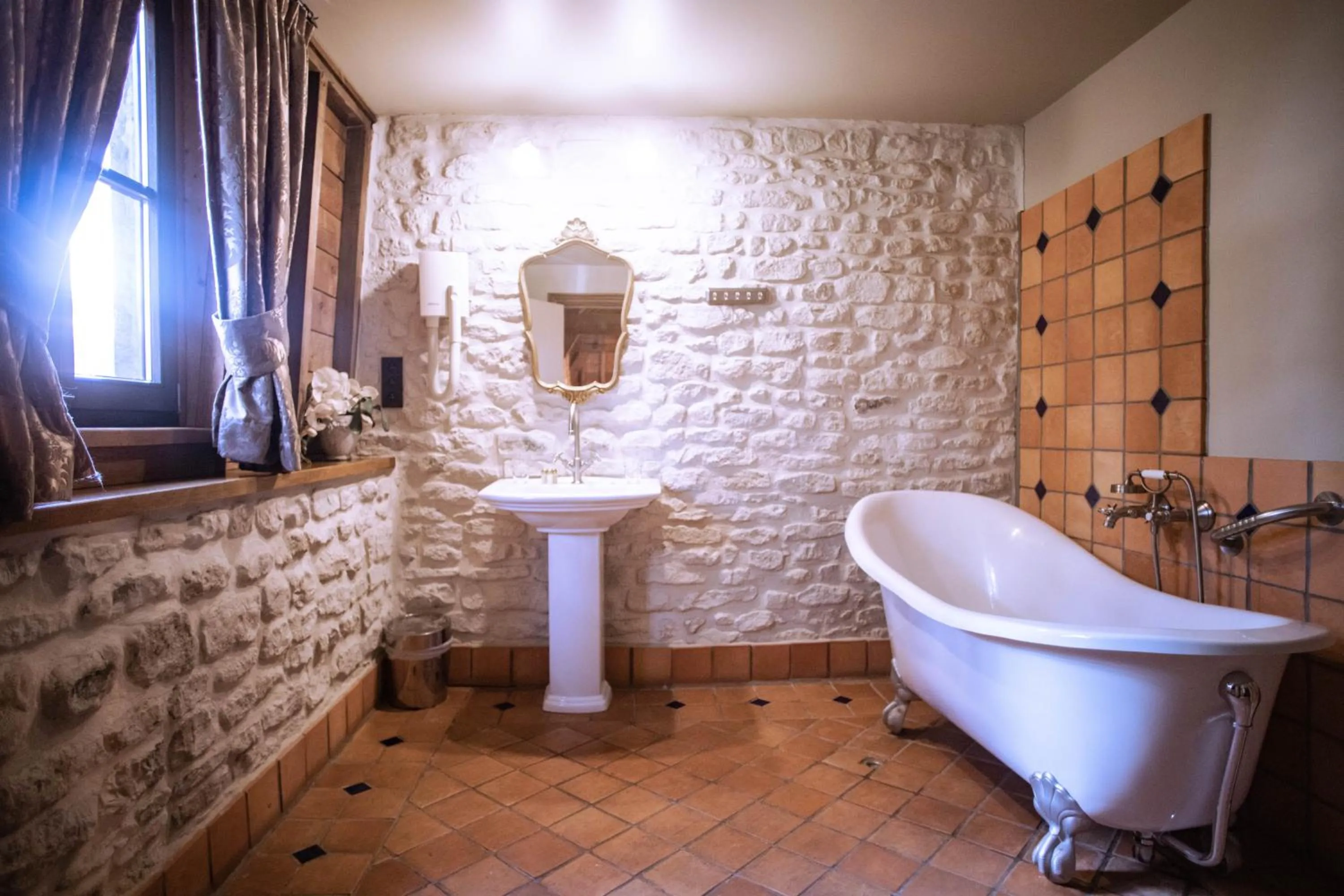 Bathroom in Thermae Boetfort Hotel