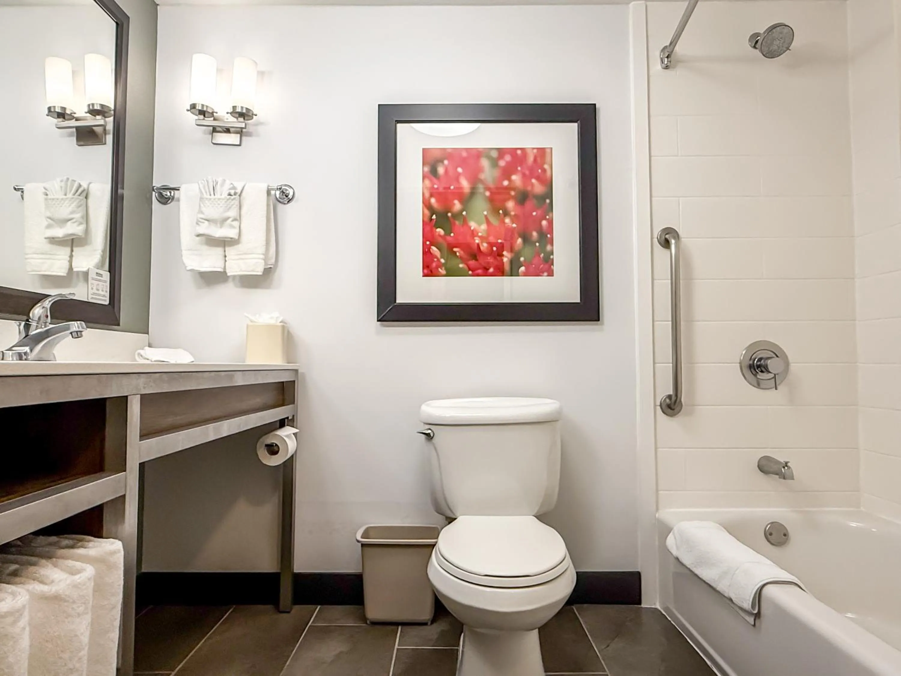 Bathroom in Hilton Garden Inn Gilroy