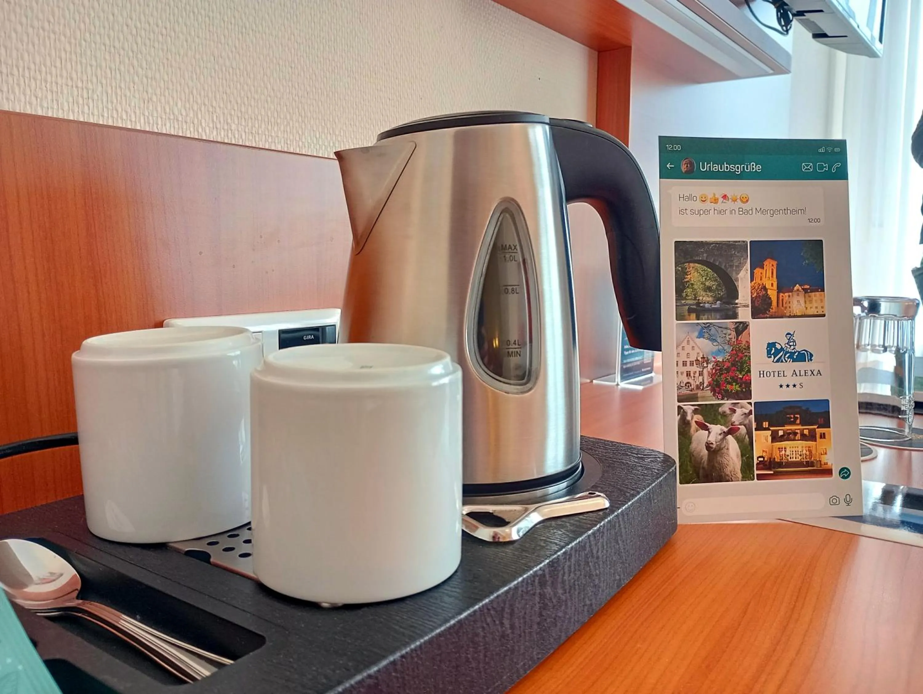 room service in Hotel Alexa