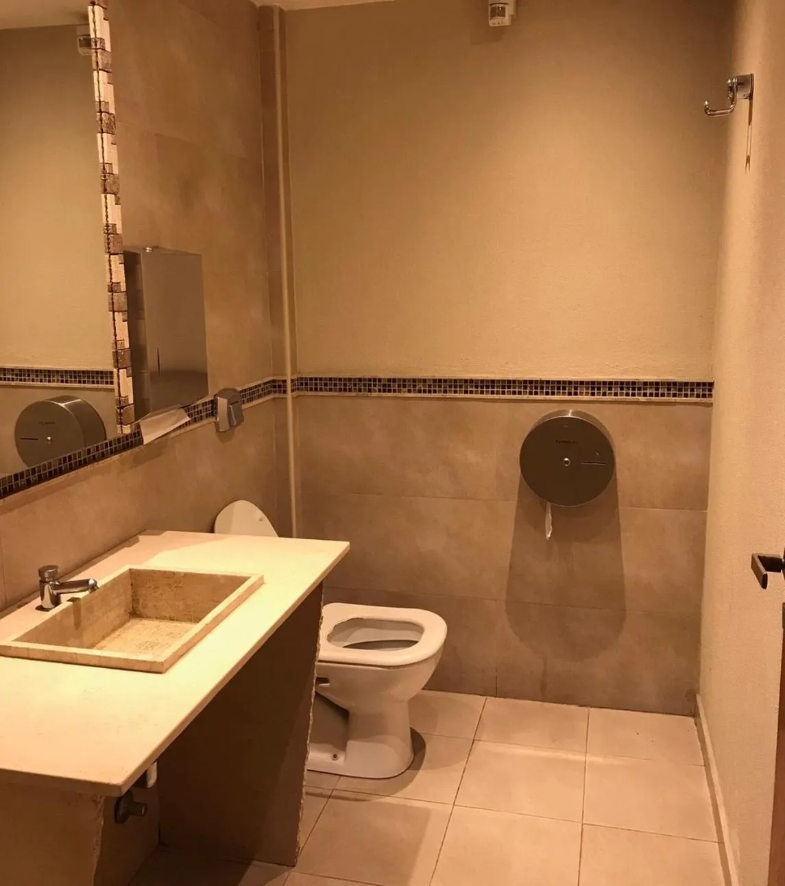 Public Bath in Hotel Marbella