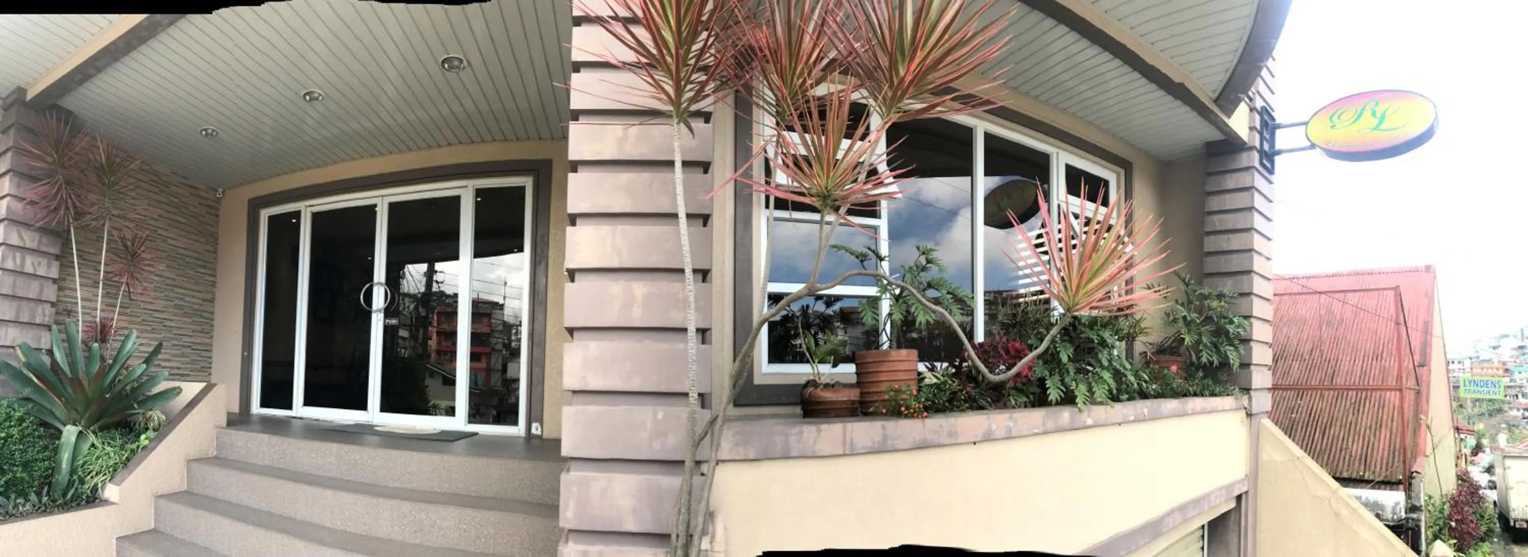 Property logo or sign in RL Veranda Suite