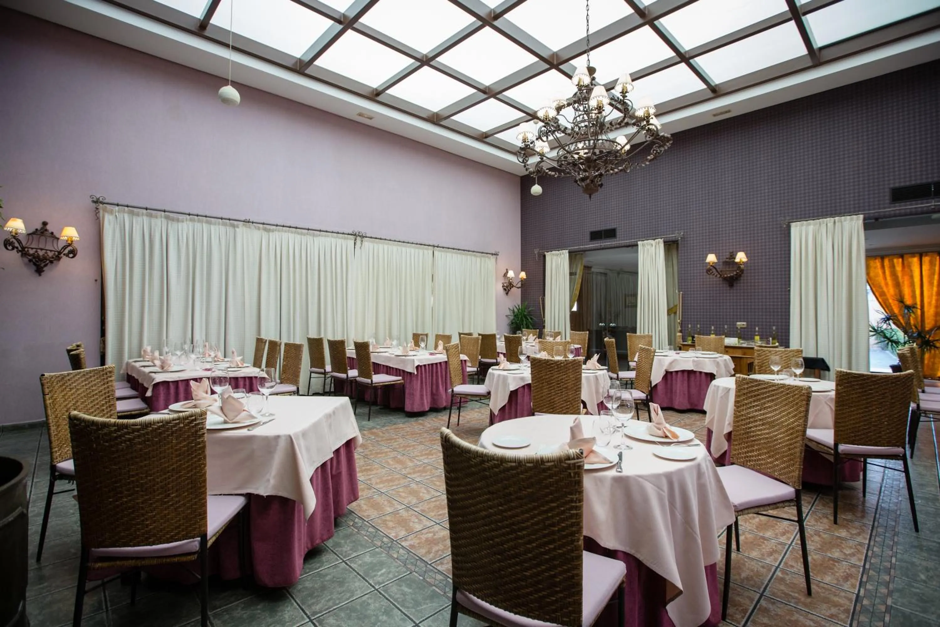 Restaurant/places to eat in Hotel Villa De Ferias