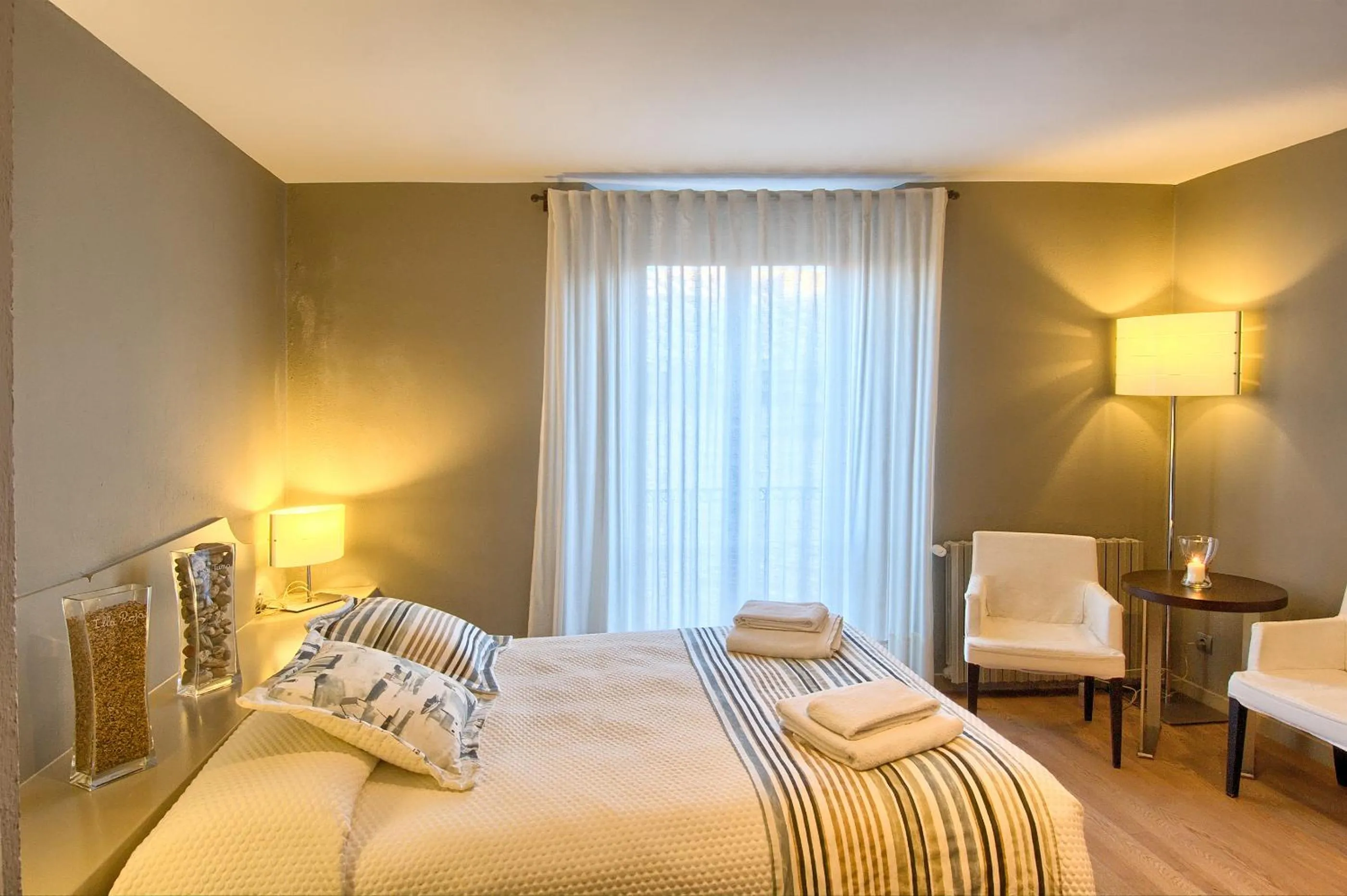 Photo of the whole room, Bed in Hotel-Spa Classic Begur