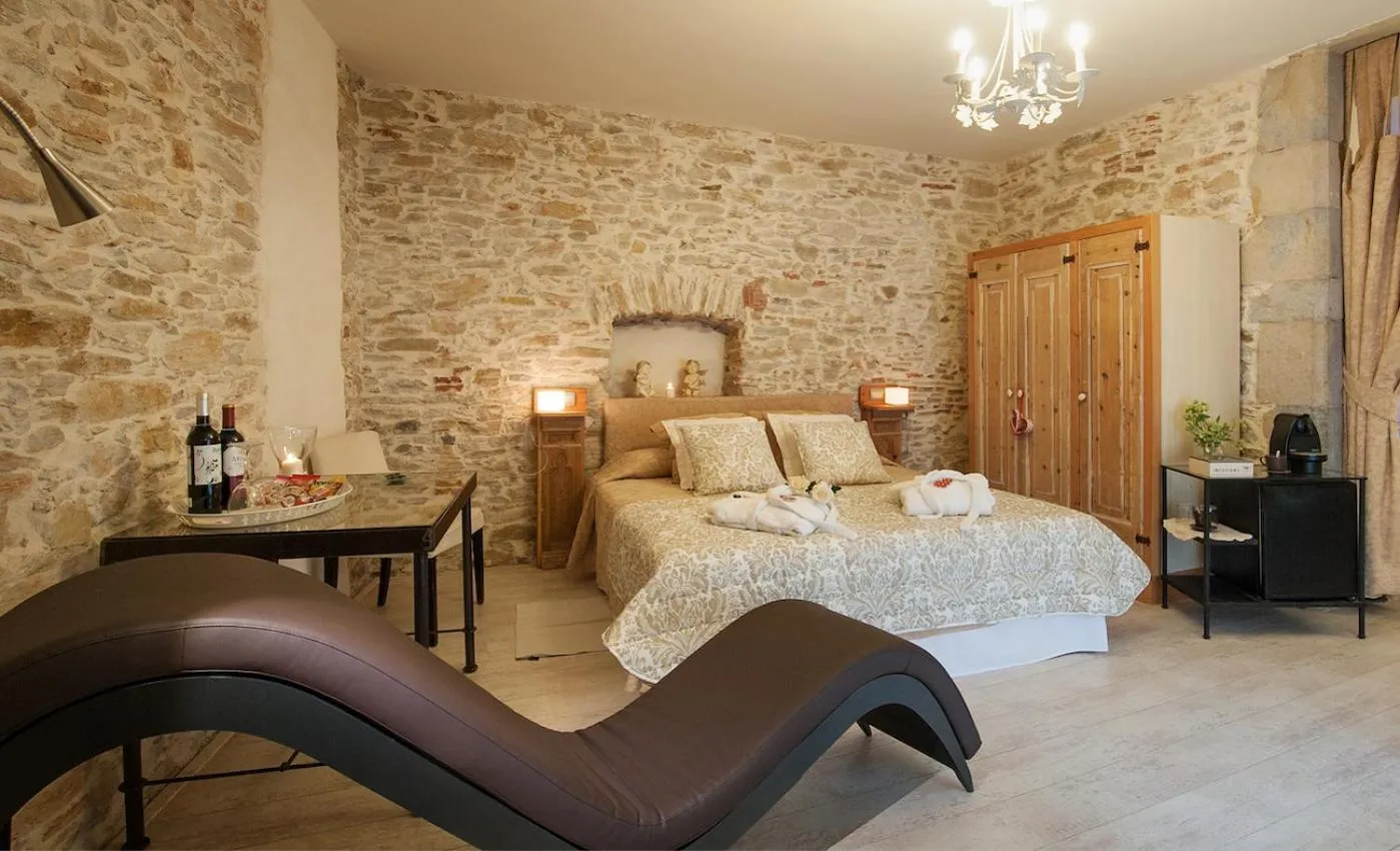 Photo of the whole room, Bed in Hotel-Spa Classic Begur