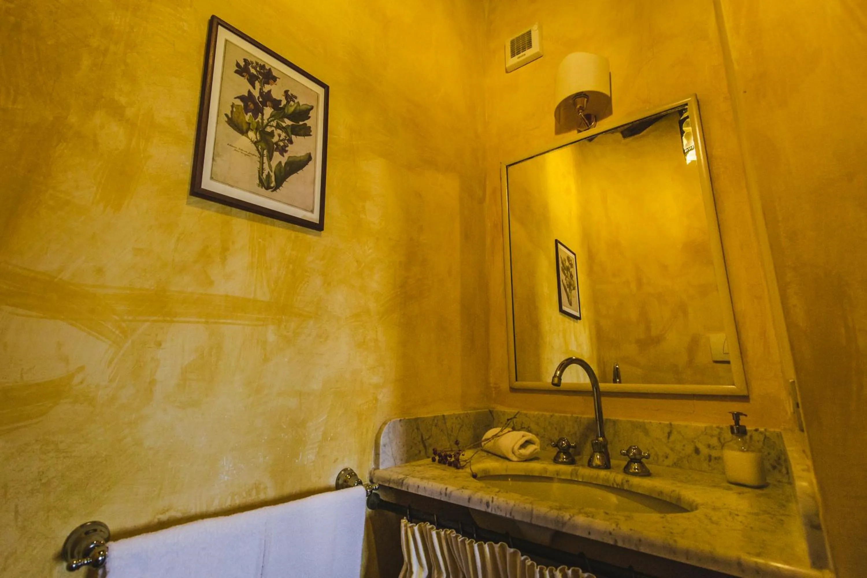 Bathroom in La Veronica Exclusive Chianti Resort