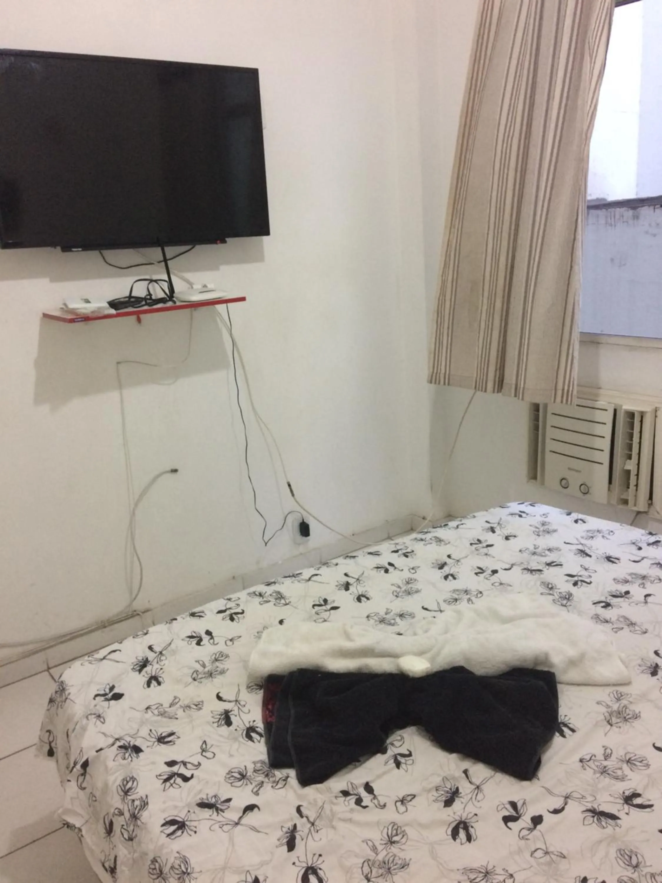 Bed in Copacabana Beach