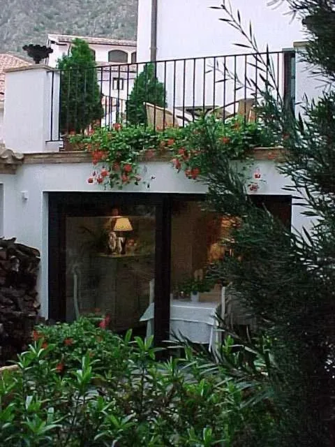 Garden in Casa Rural Las Pedrolas