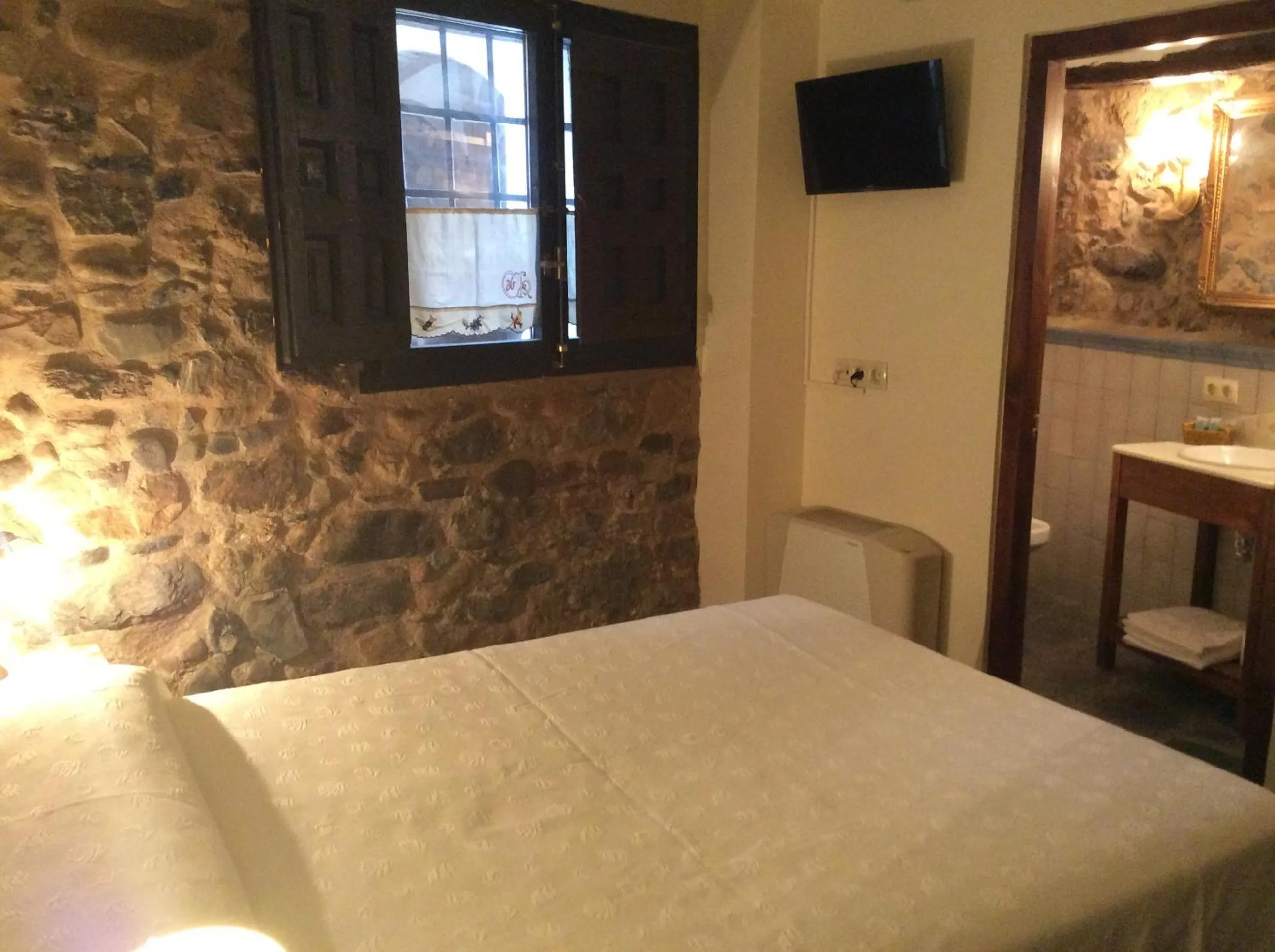 Bedroom, Bed in Casa Rural Las Pedrolas