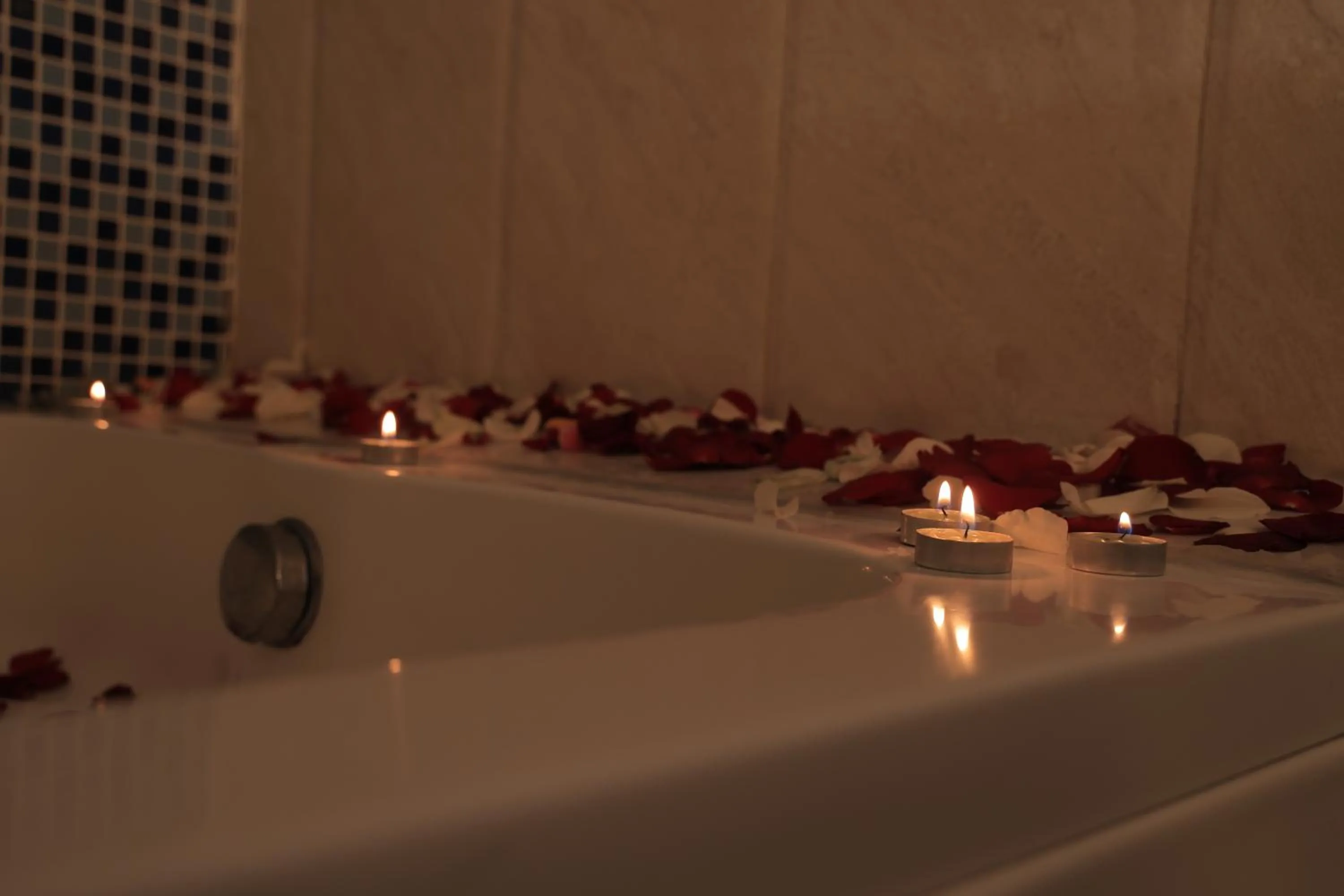 Hot Tub in Tolip Olympia Hotel