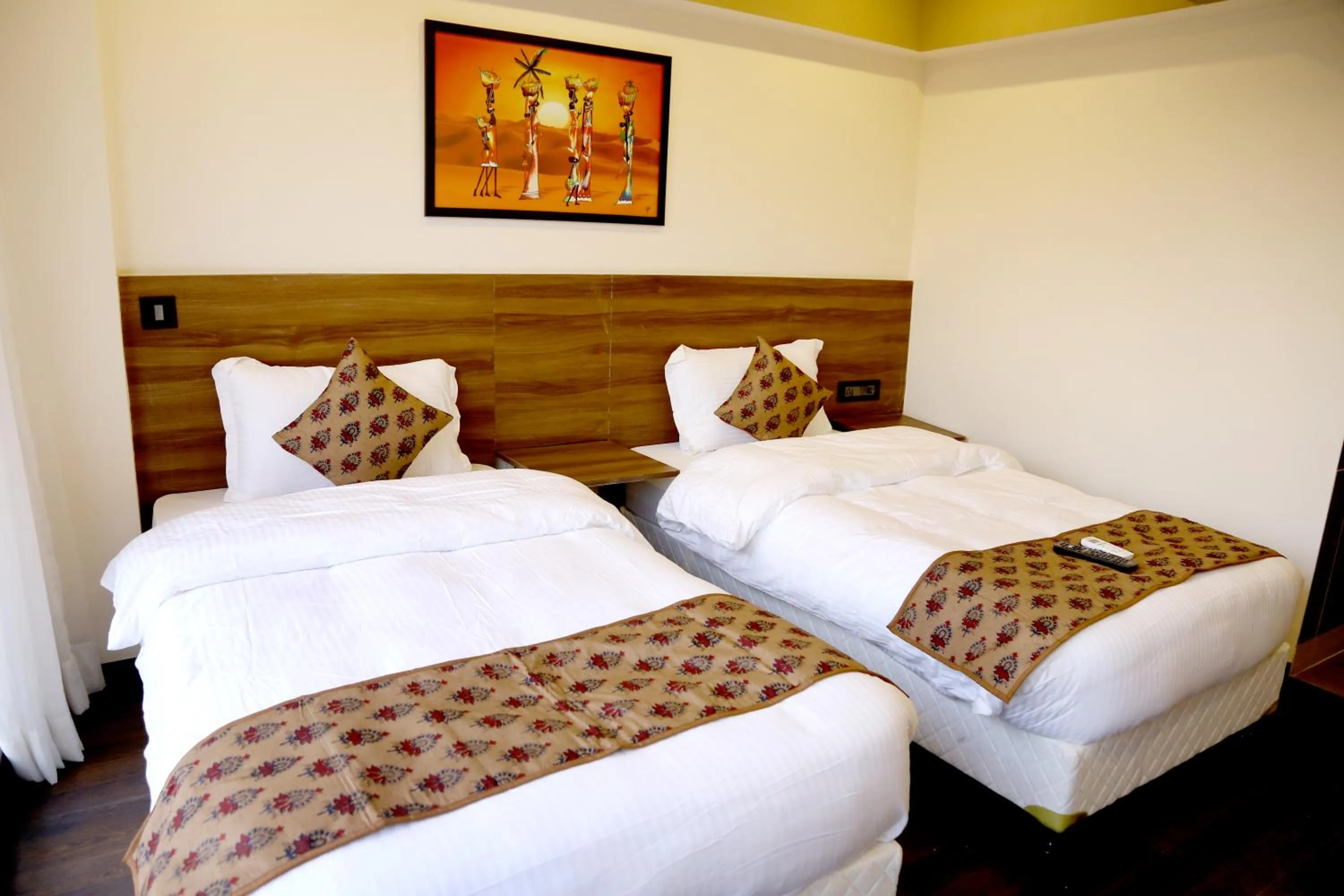 Bedroom, Bed in Hotel Mumbai House Andheri East, Mumbai