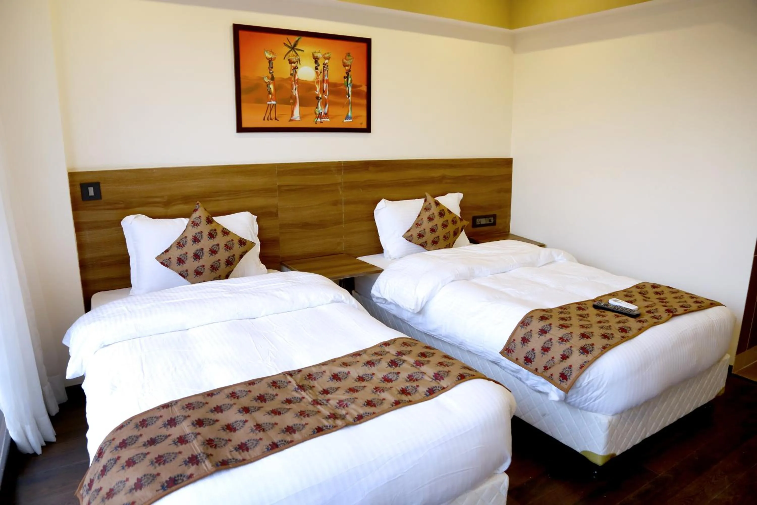 Bedroom, Bed in Hotel Mumbai House Andheri East, Mumbai