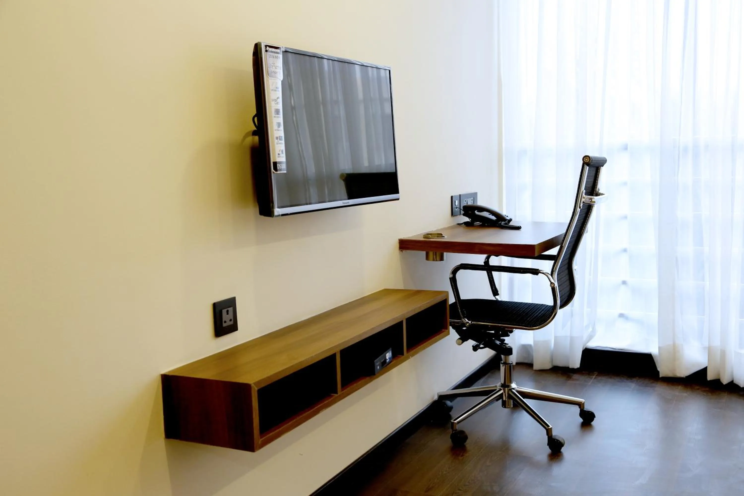 Seating area in Hotel Mumbai House Andheri East, Mumbai
