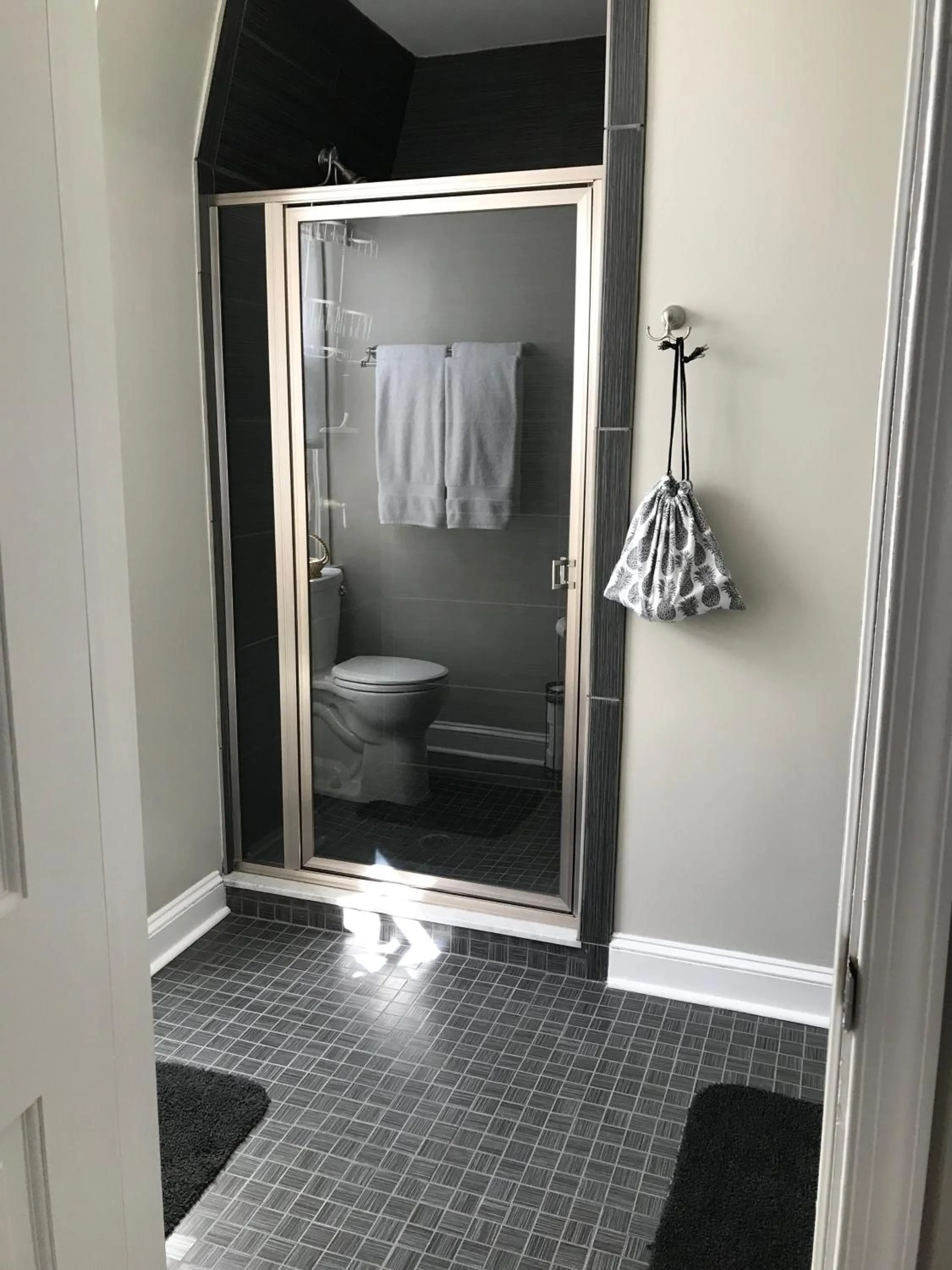 Bathroom in Miller-Dunham House B&B