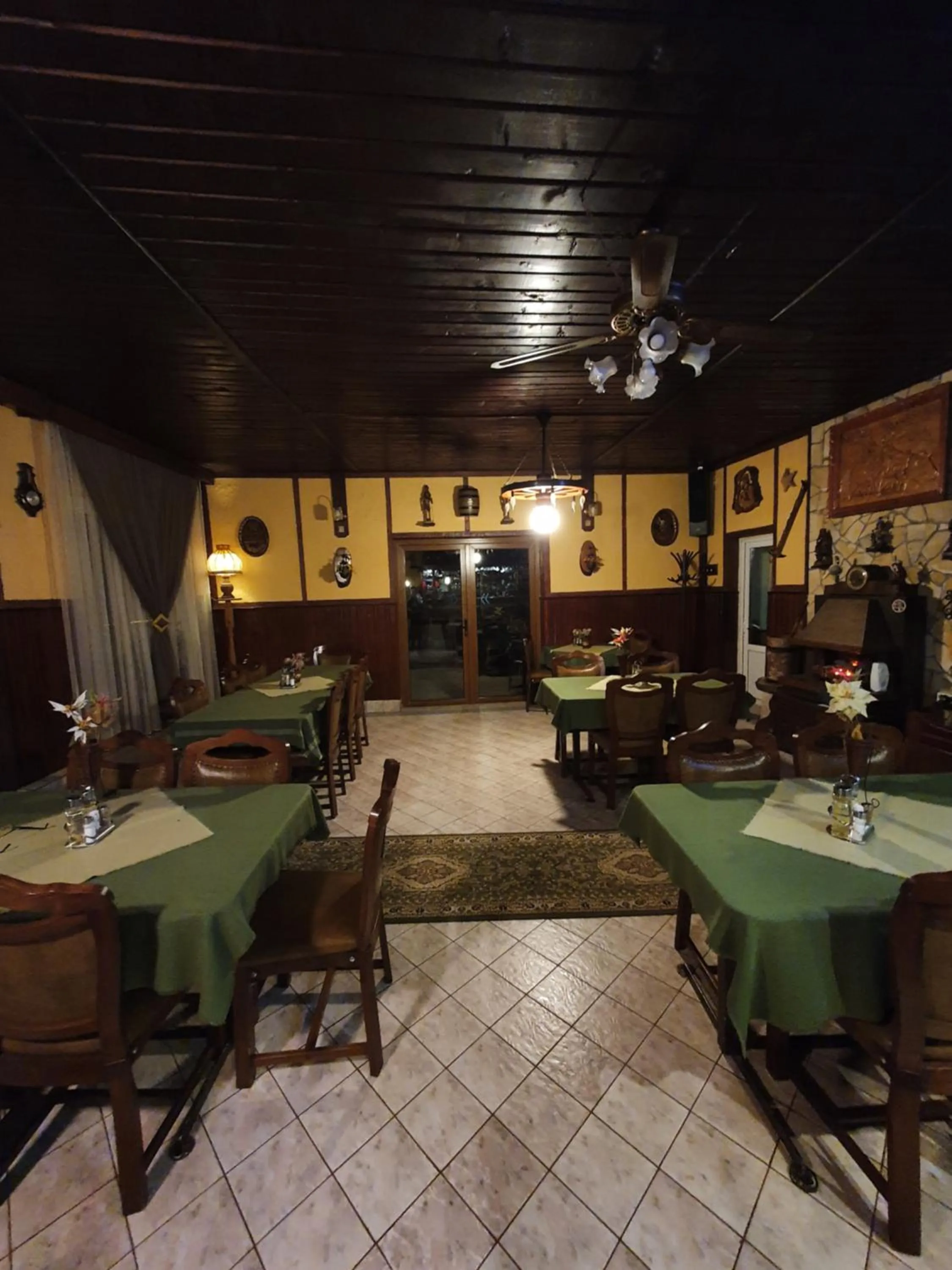 Complex Turistic Caprioara