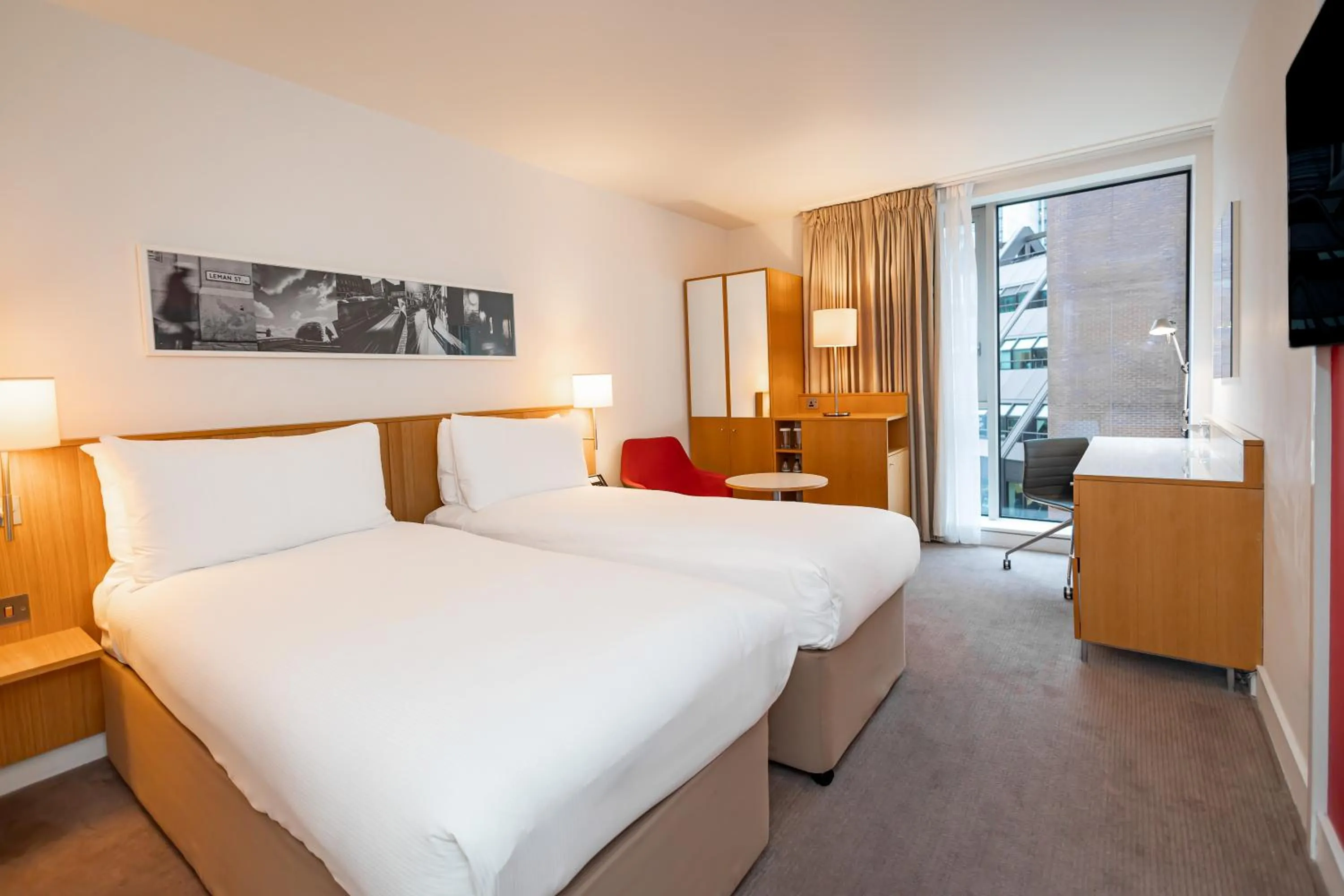 Bed in DoubleTree by Hilton Hotel London - Tower of London