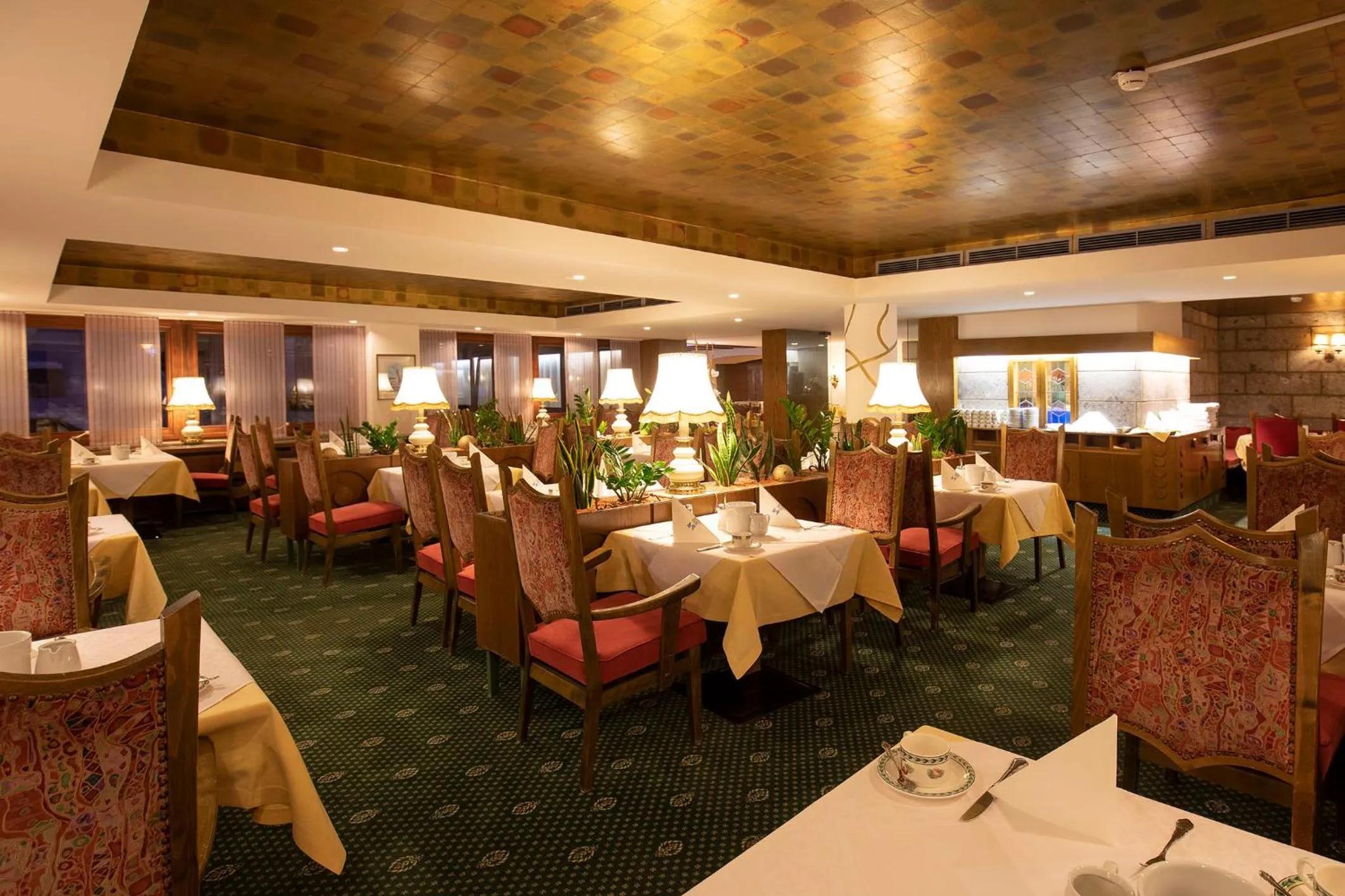 Restaurant/places to eat in Sporthotel St. Anton