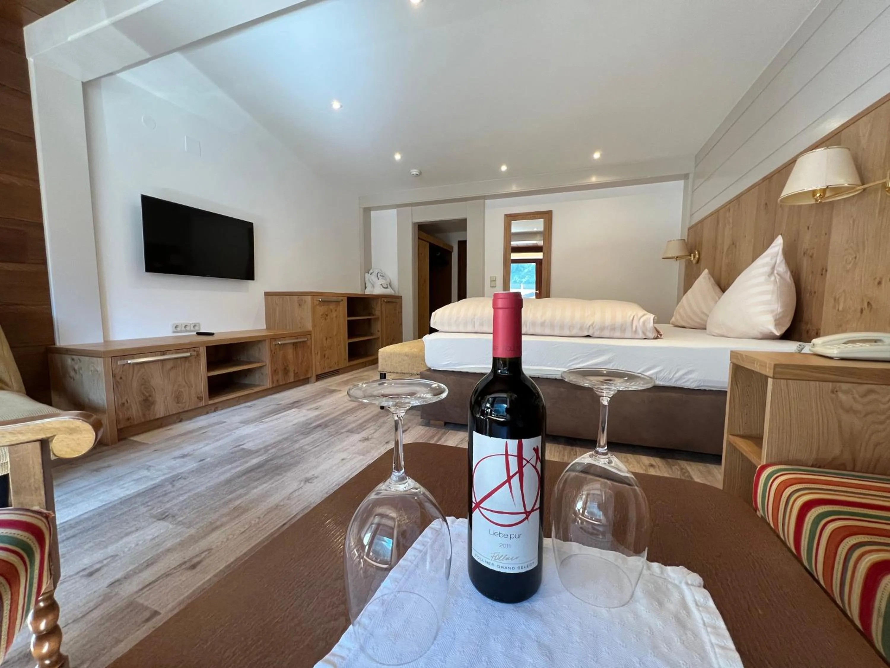 Photo of the whole room, Bed in Sporthotel St. Anton