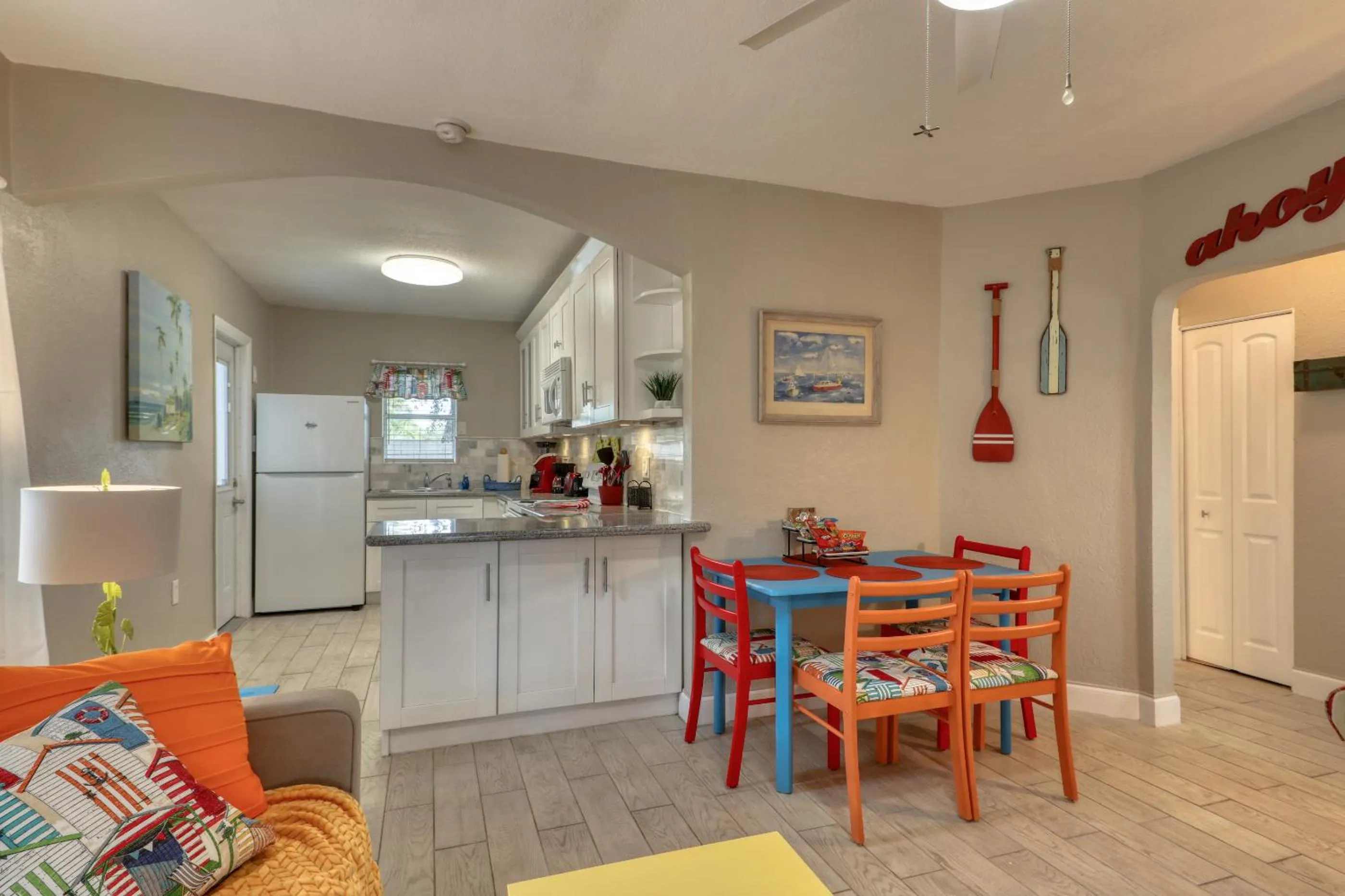 Dining area in BeachTrail Lodging
