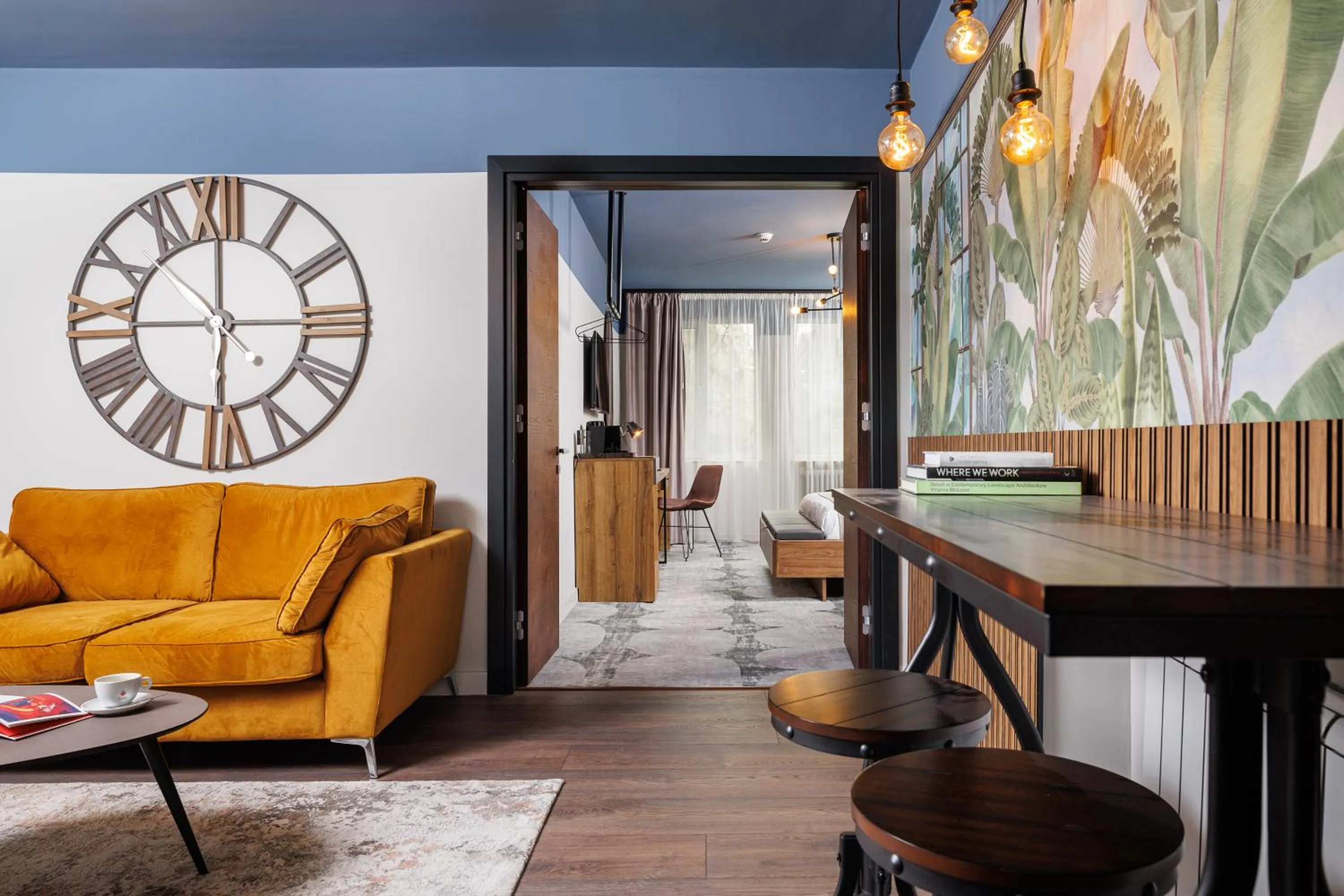 Living room in Bucharest Comfort Suites Hotel