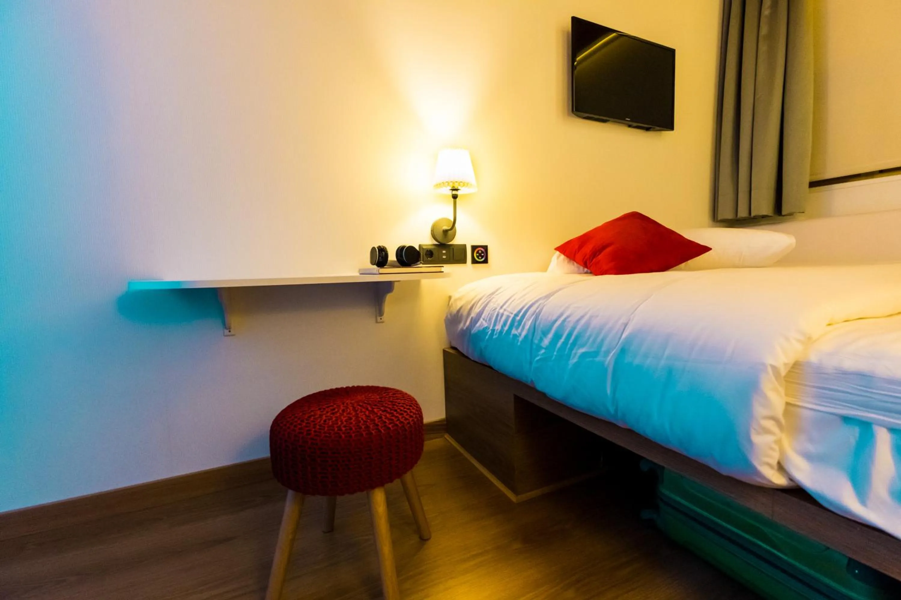 Decorative detail, Bed in Far Home Bernabeu