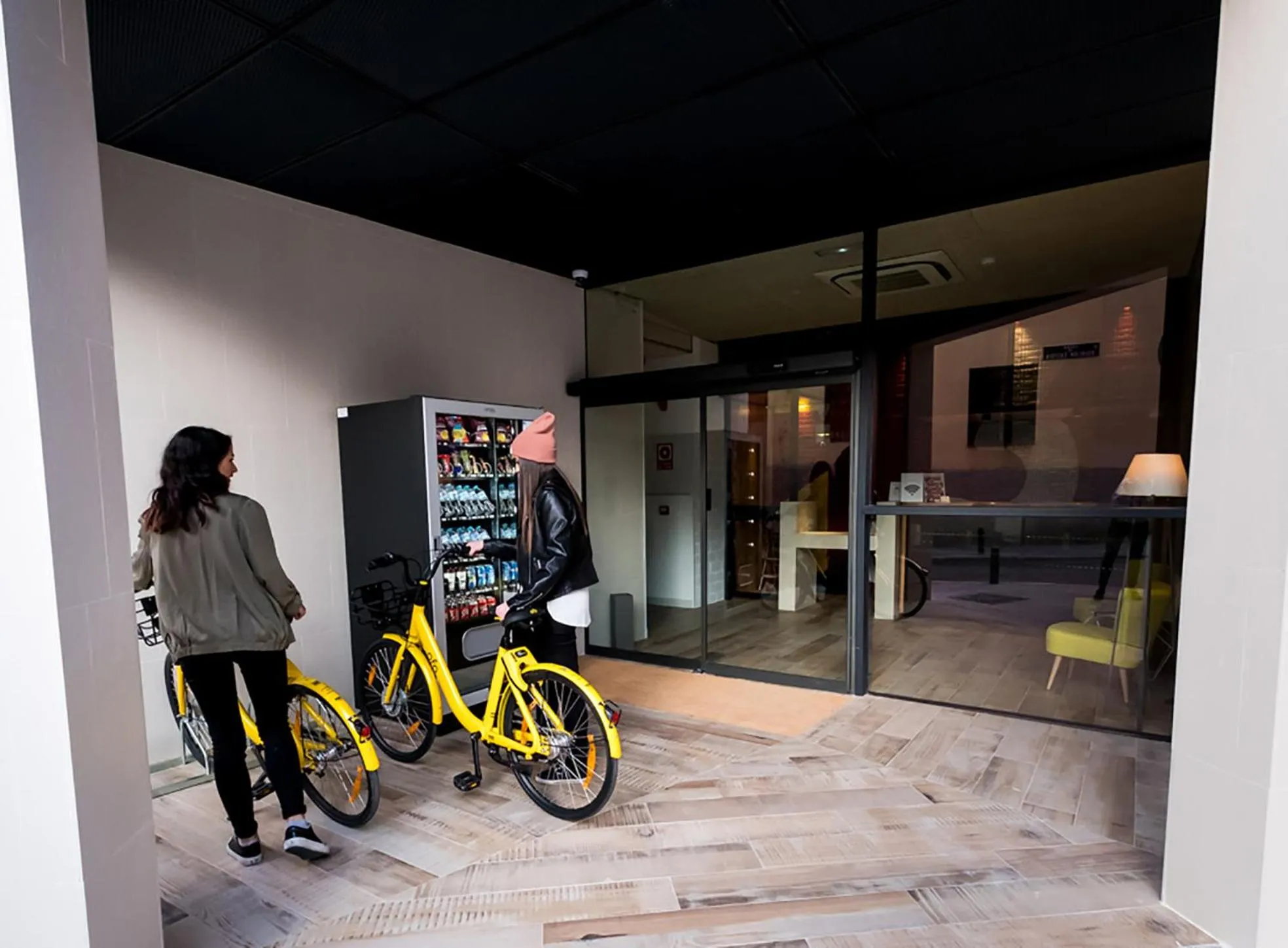 Facade/entrance in Far Home Bernabeu