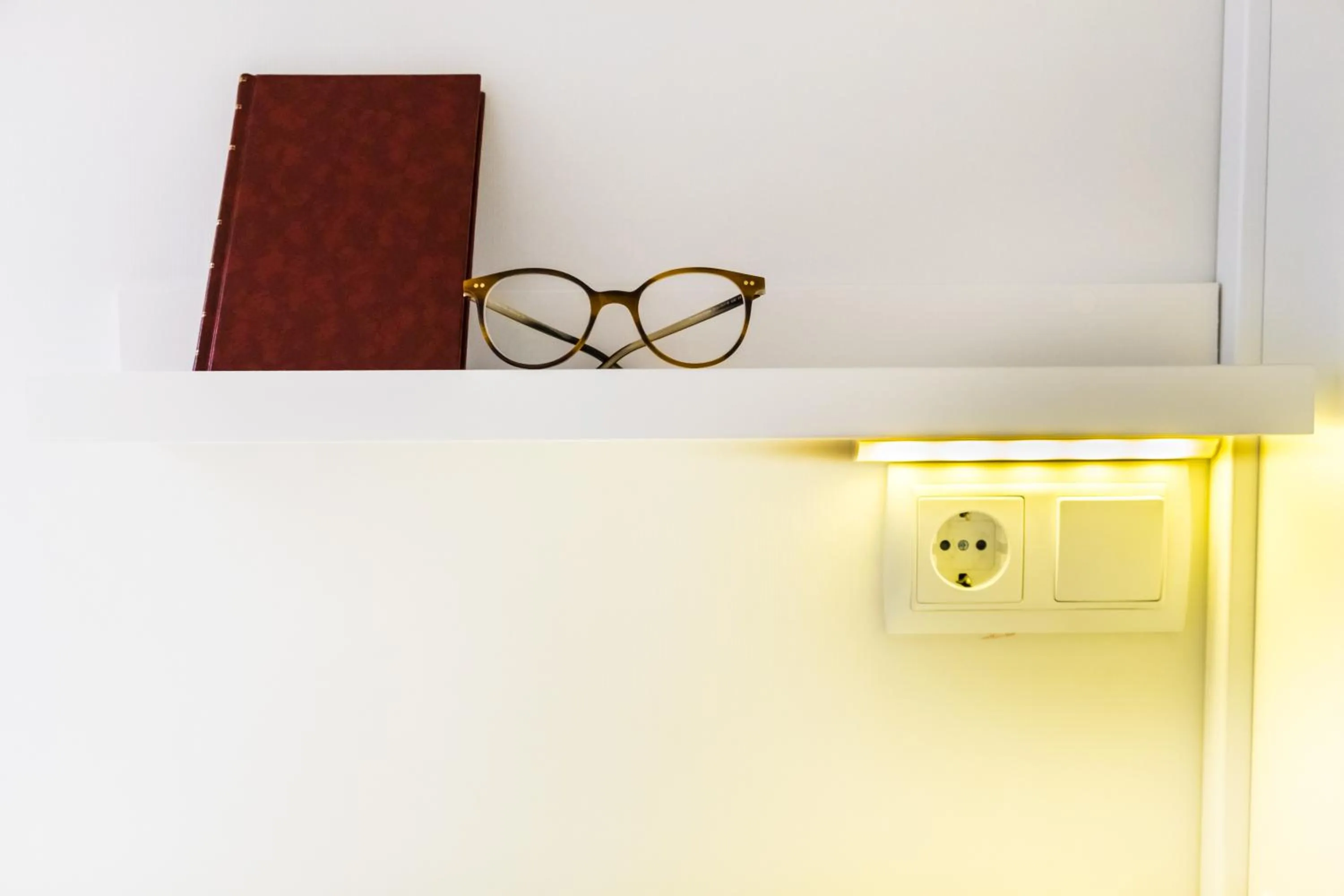 Photo of the whole room in Far Home Bernabeu